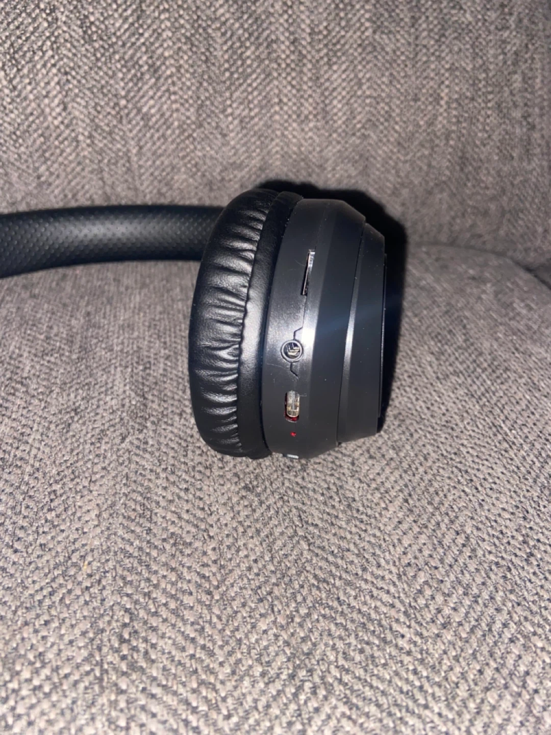 Black Over-Ear Headphones Bluetooth - photo 4