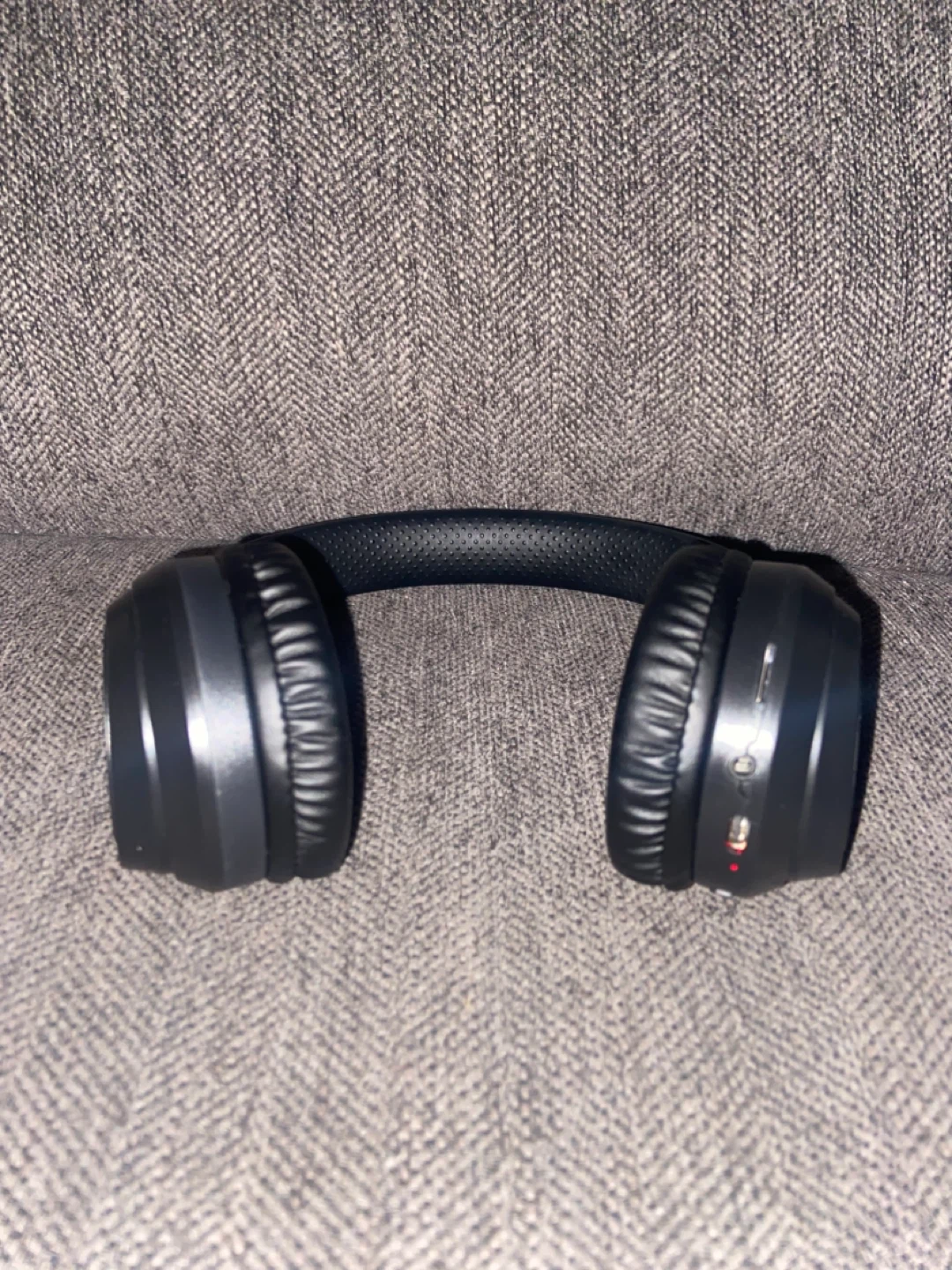 Black Over-Ear Headphones Bluetooth - photo 3