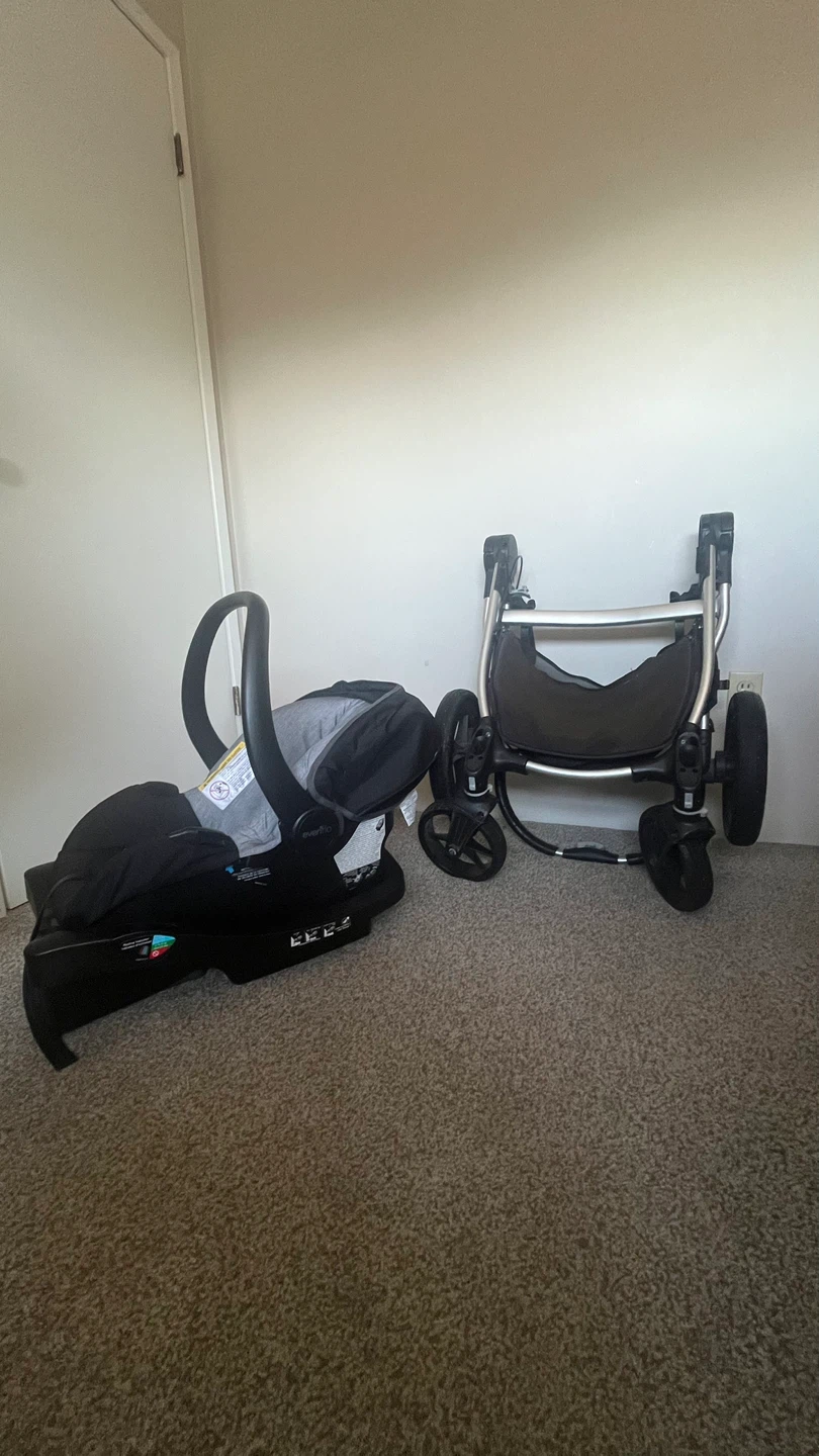 3 piece Evenflo Car Seat and City Select Stroller Combo