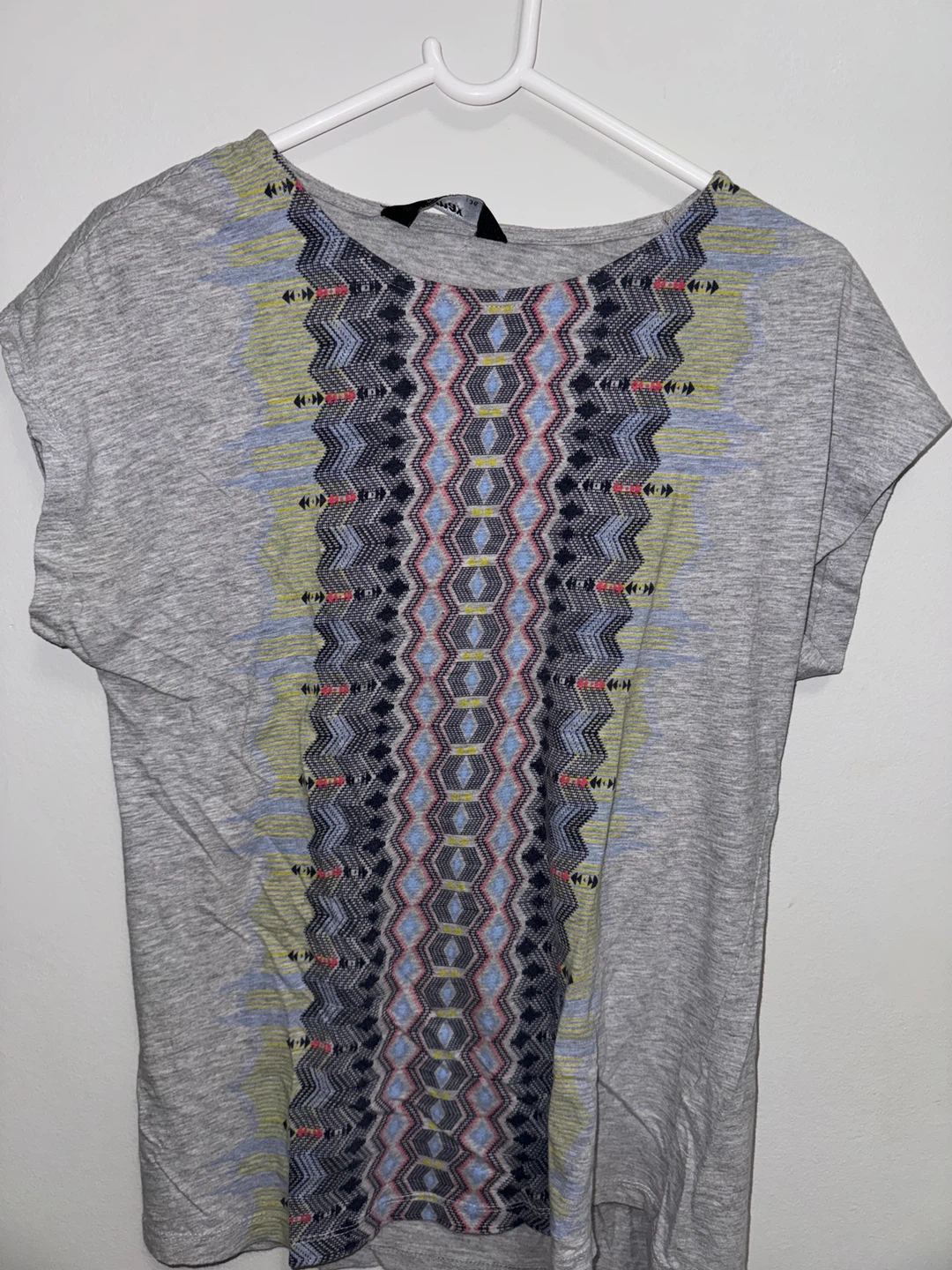 AIZ Women's Grey Striped T-Shirt - photo 4