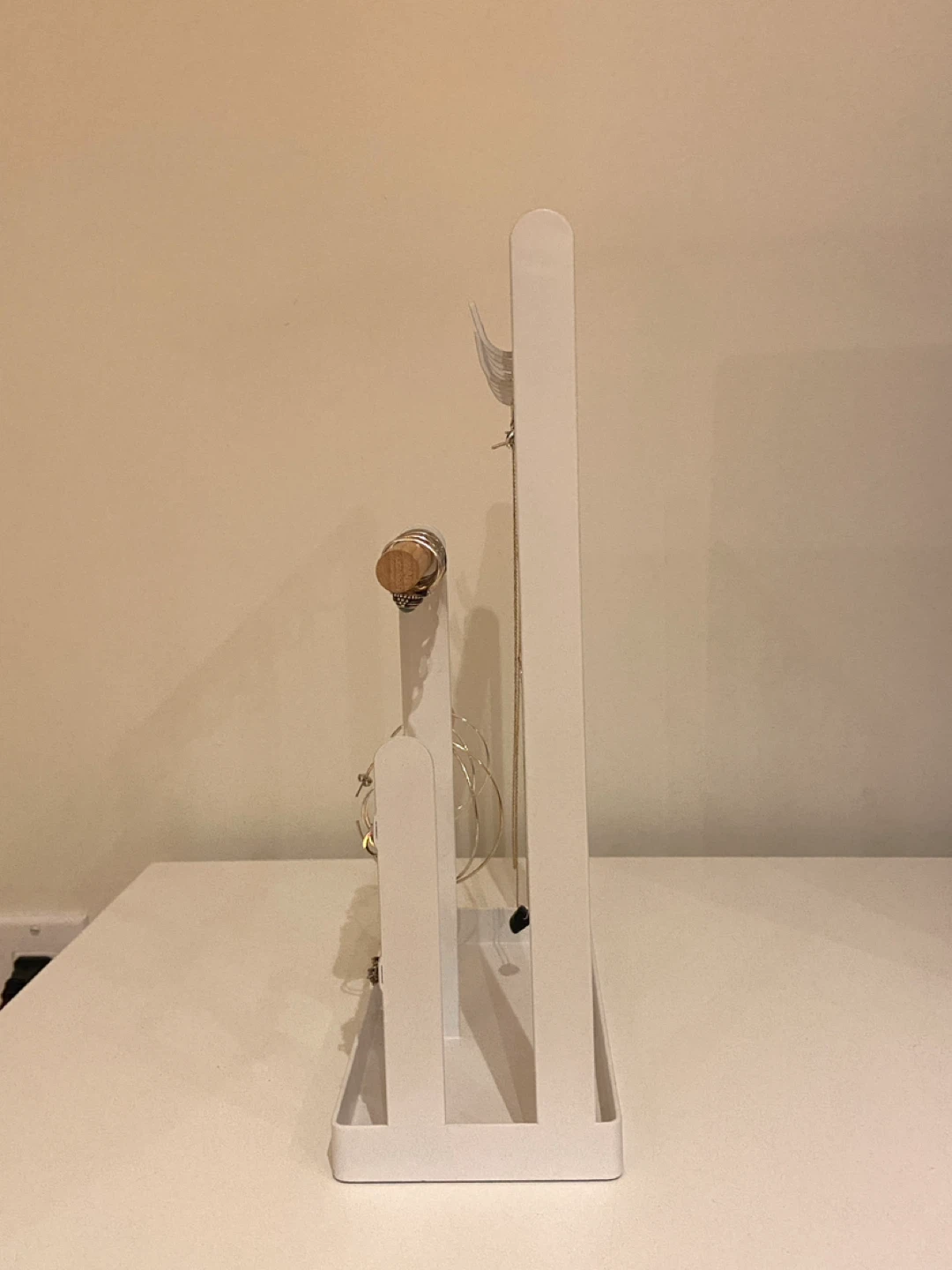 White Metal and Wood Jewellery Organizer - photo 2