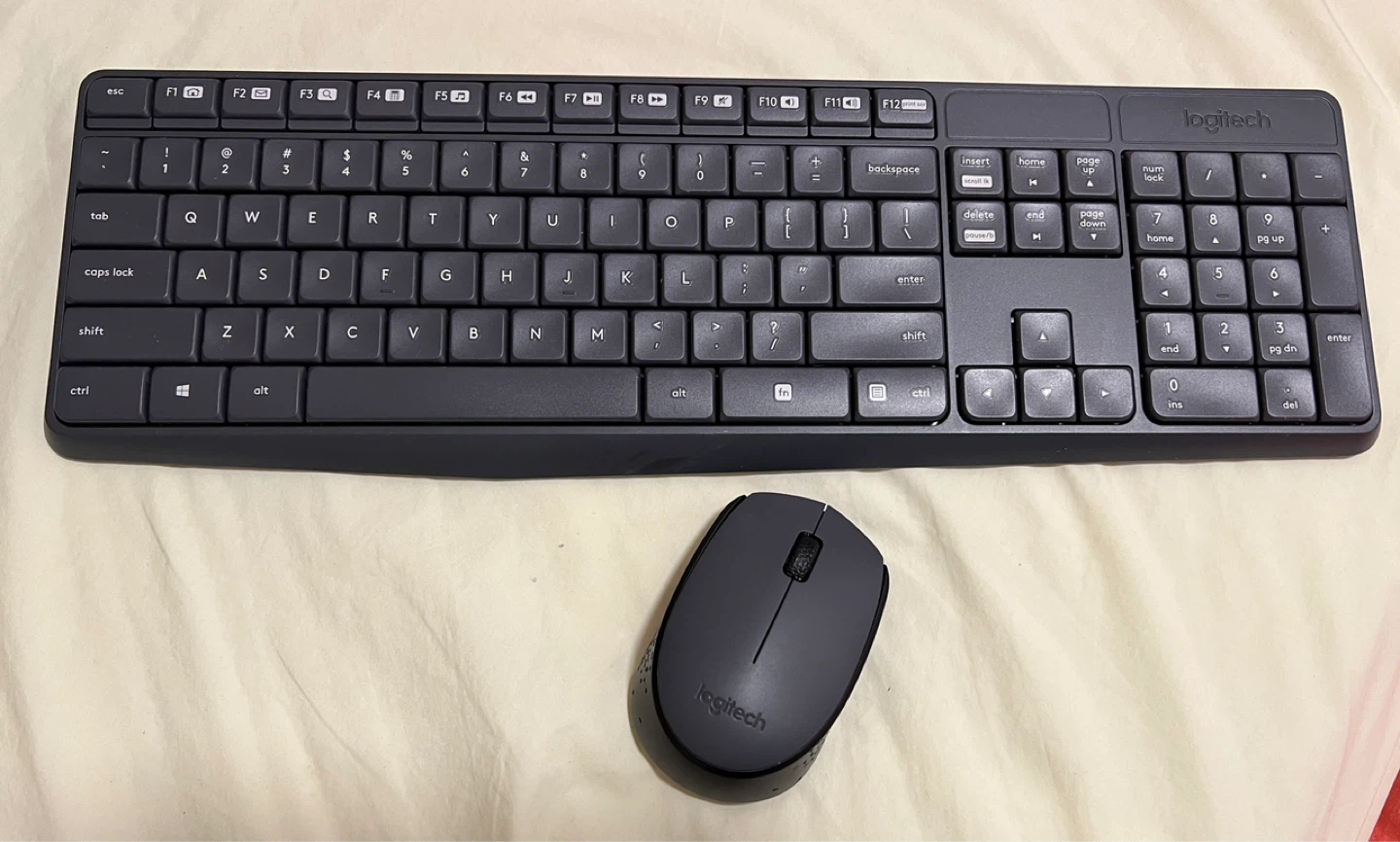 Logitech MK235 Wireless Keyboard and Mouse Combo