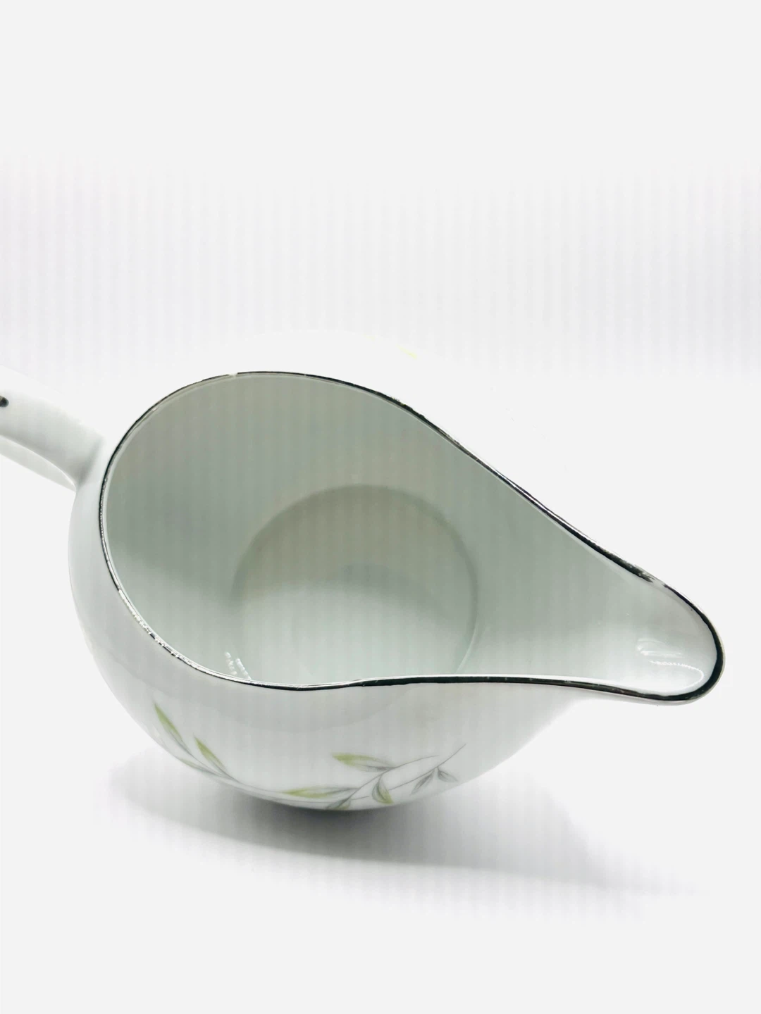 St Regis Fine China Creamer 101 White Flowers Silver Trim - photo 5