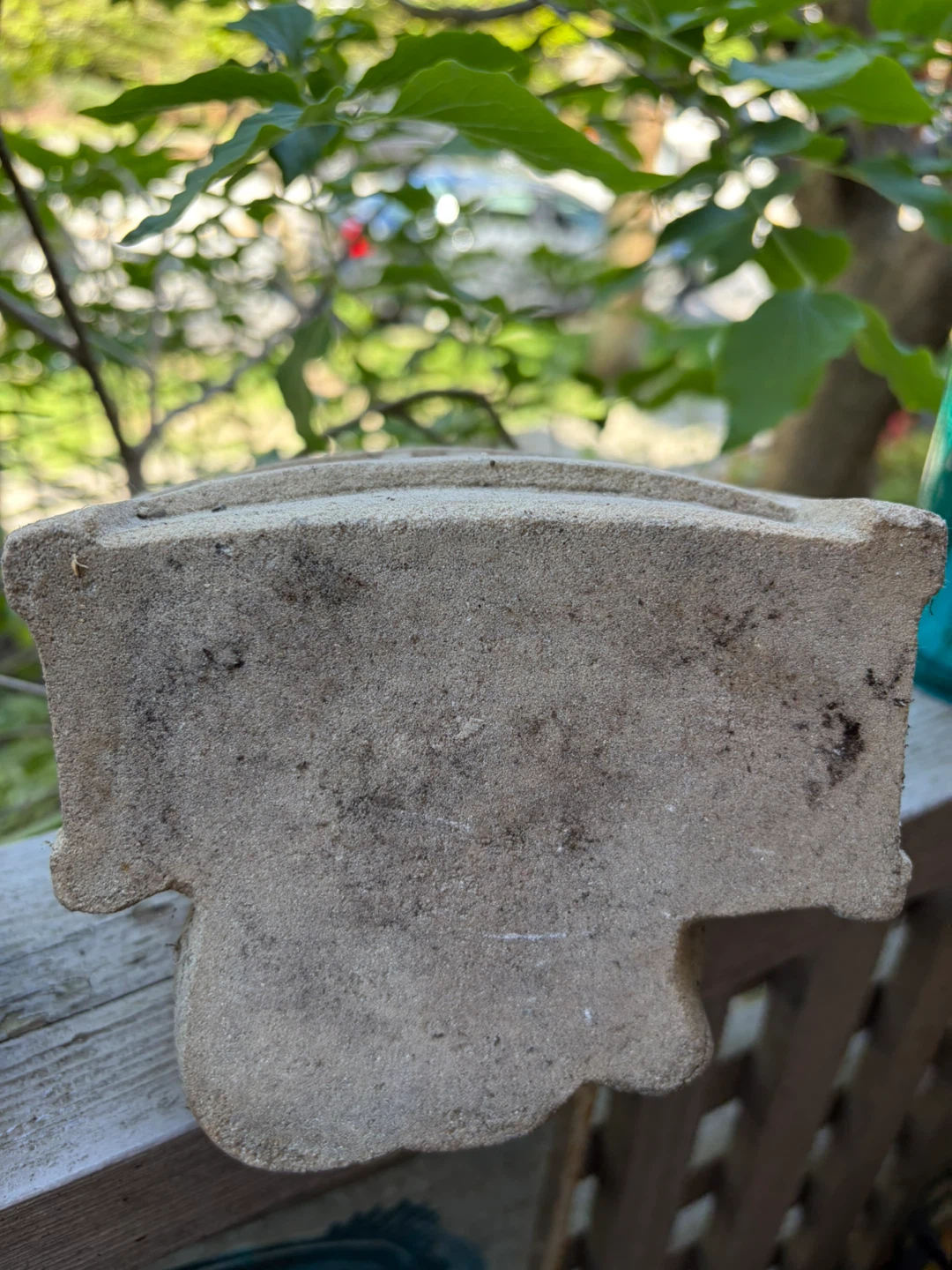 Stone Garden Figurine of Two Children Reading - photo 3