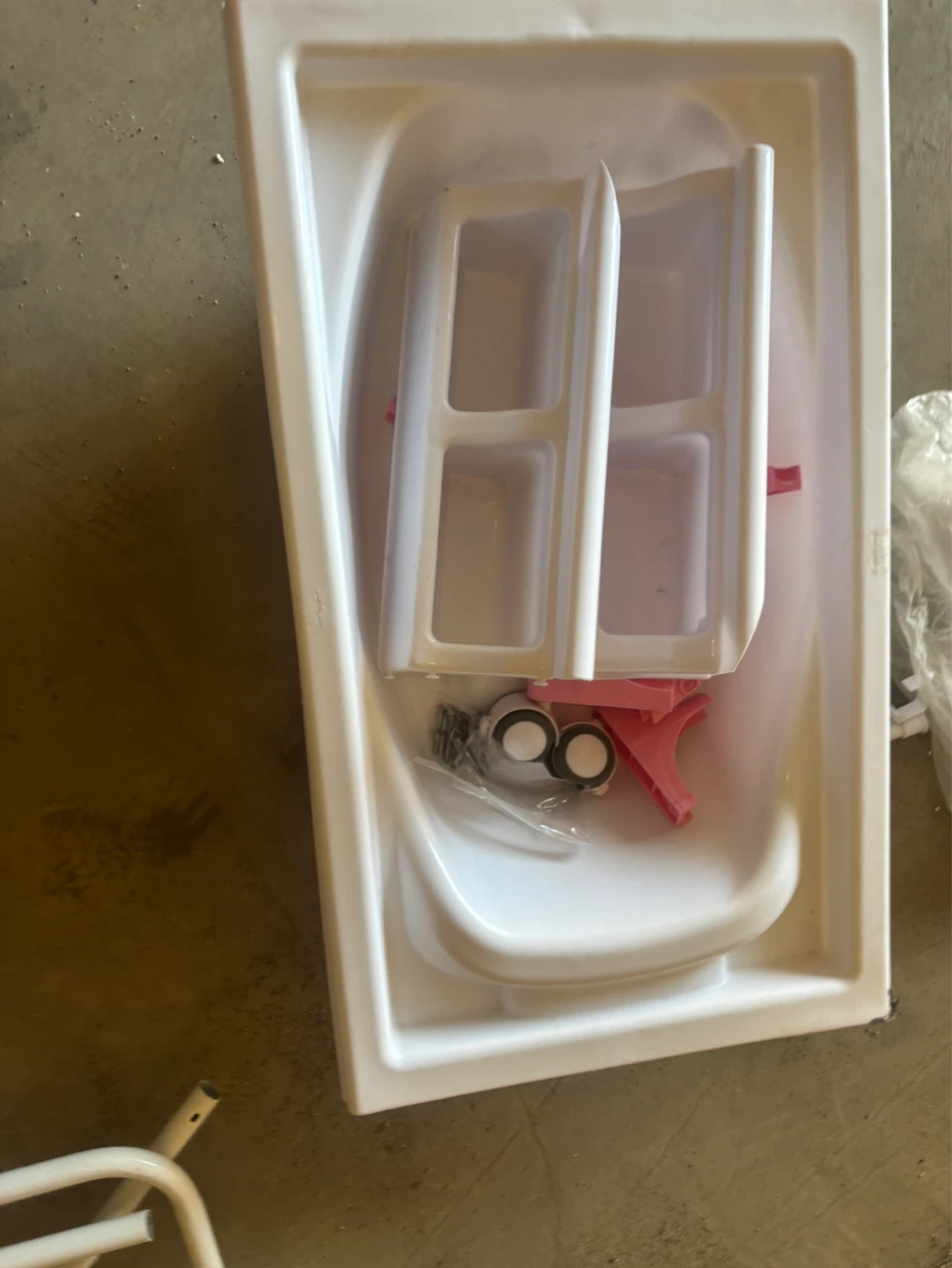 White Baby Bath Tub with Accessories - photo 5