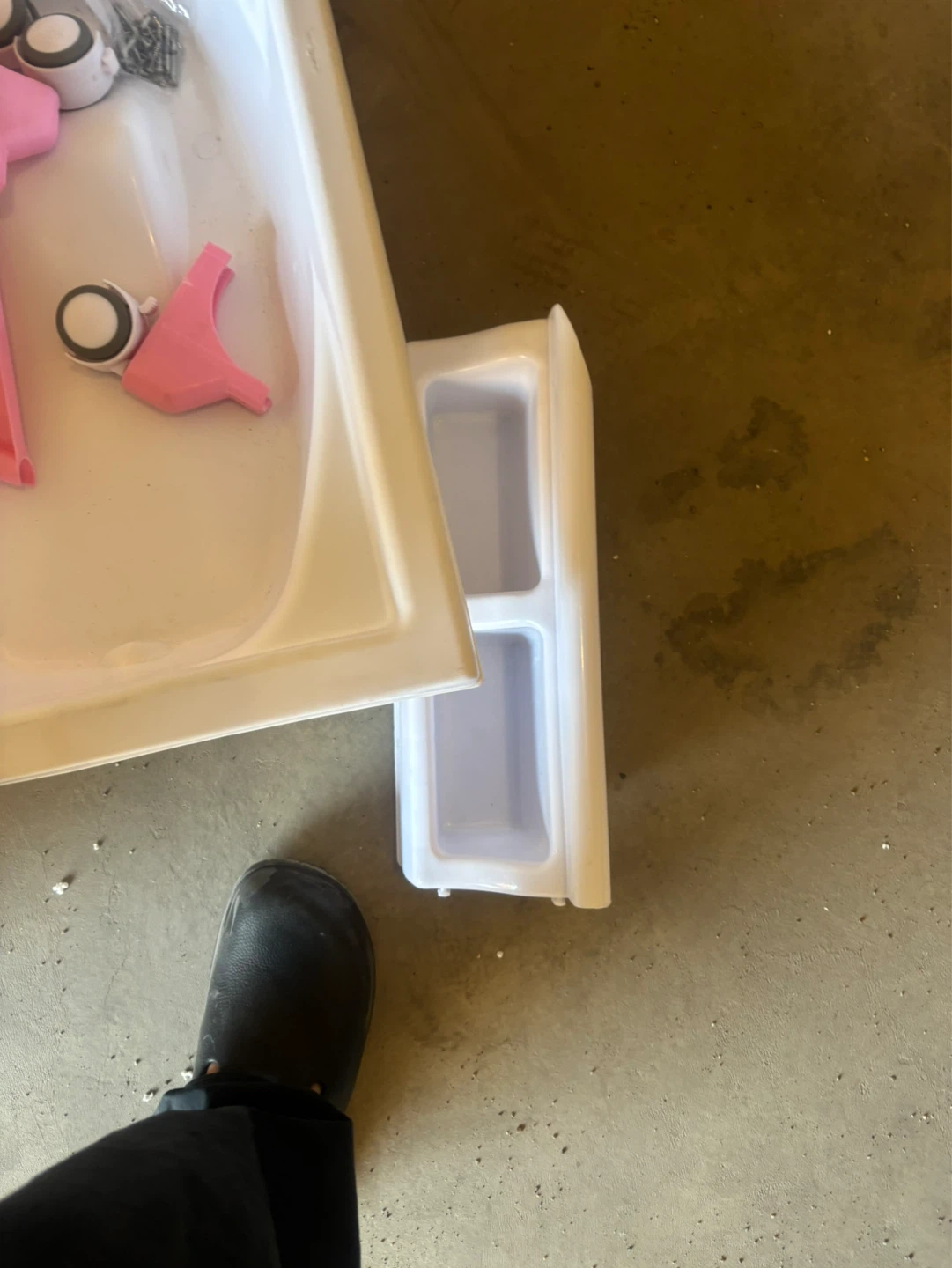 White Baby Bath Tub with Accessories