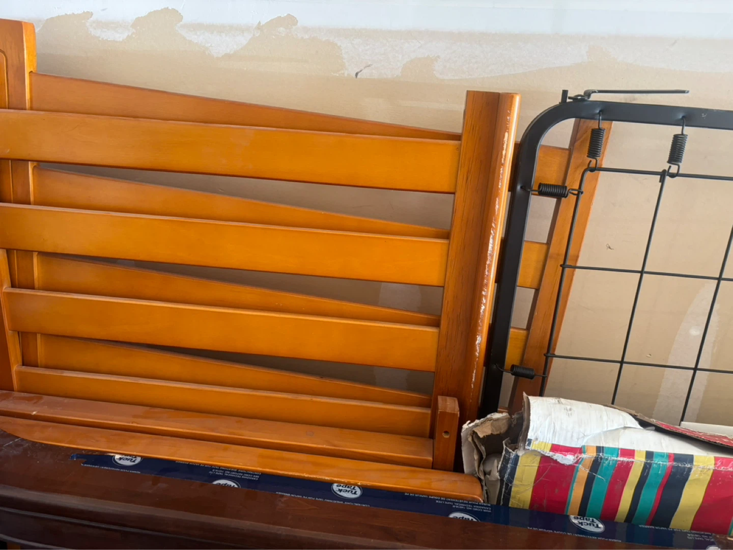Wooden Crib Rails and Mattress Cover - photo 2