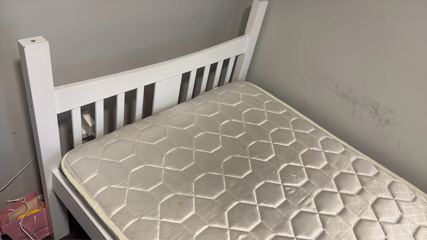 White Twin Bunk Bed - photo 4
