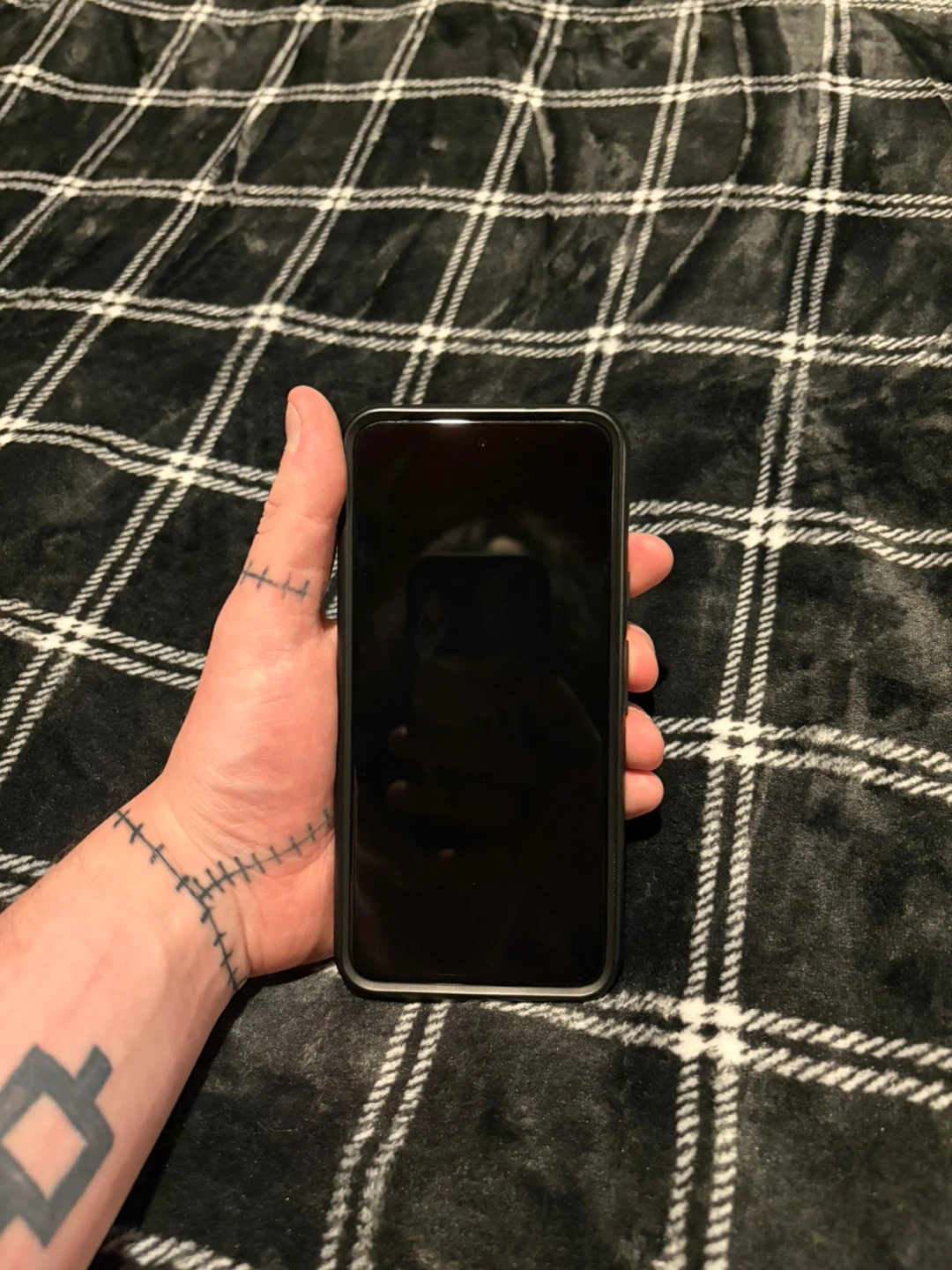 Google Pixel 8 (Used) Case Included