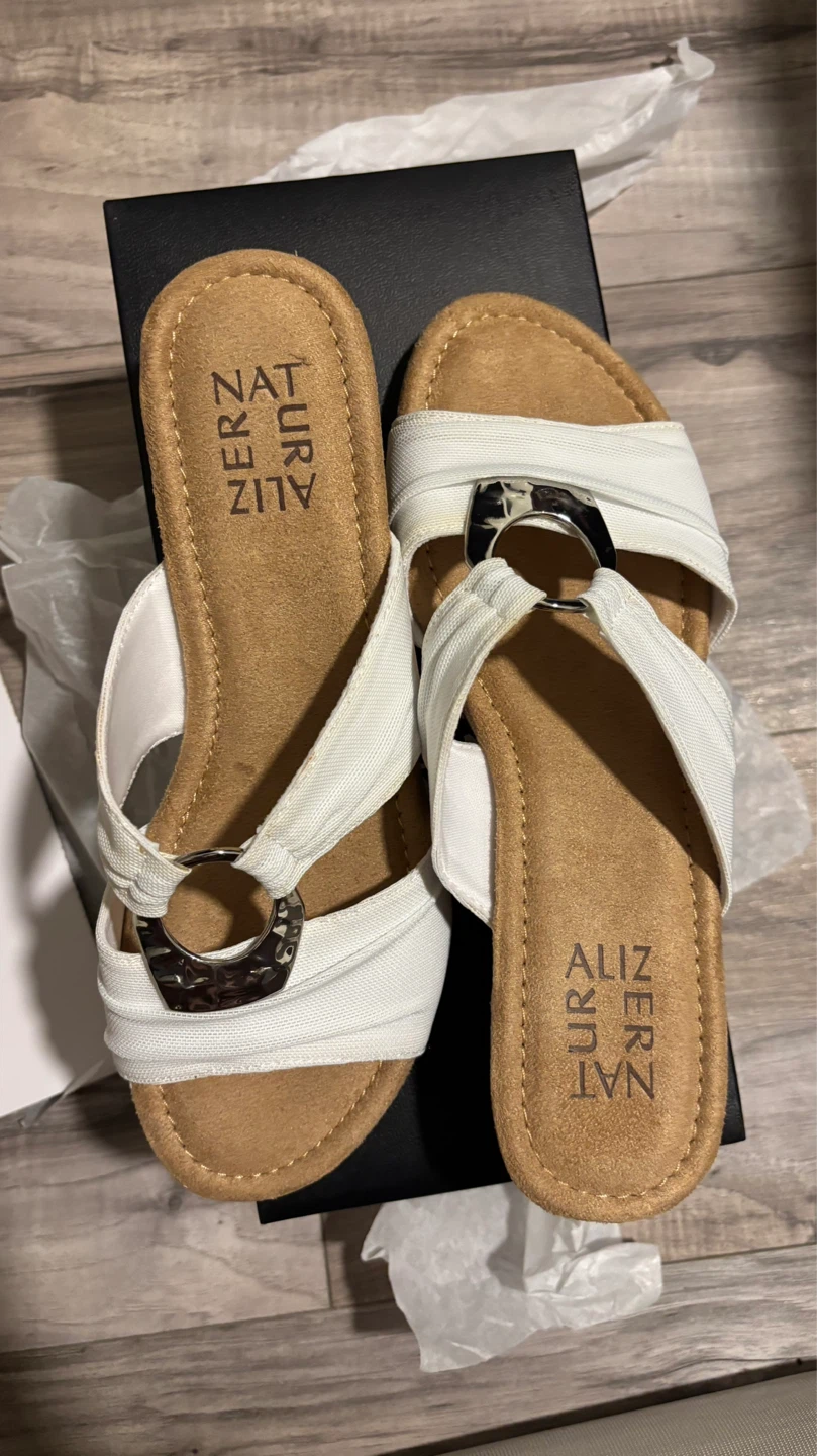 Brand New Naturalizer White Sandals - Size 8M - photo 5