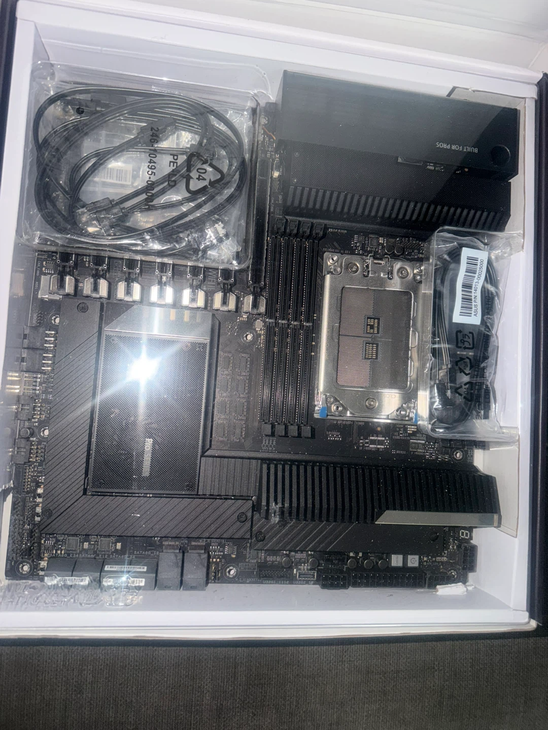 ASUS Pro WS WRX80E-SAGE SE WIFI II Motherboard - photo 3
