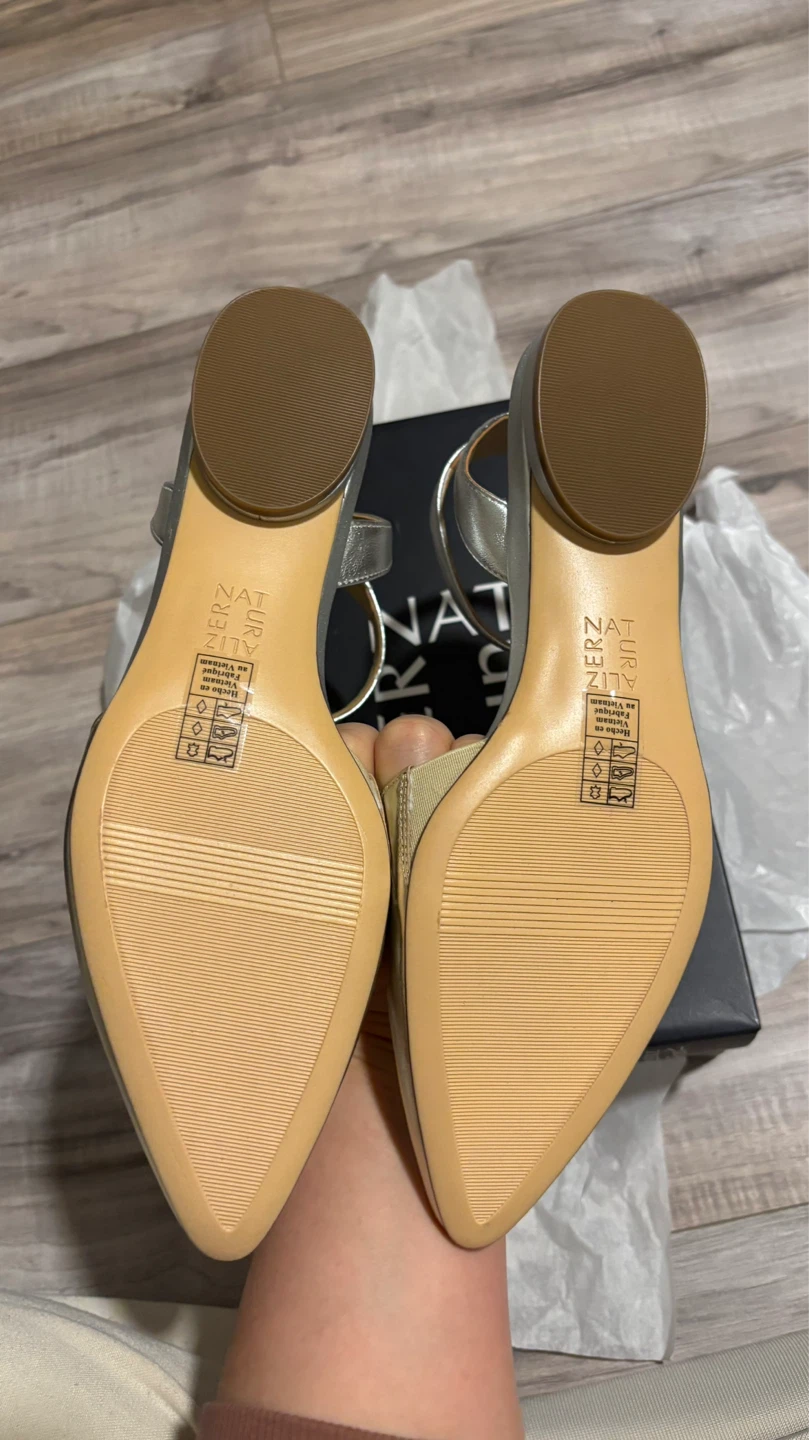 Brand New Naturalizer Gold & Silver leather shoes Size 8 - photo 4