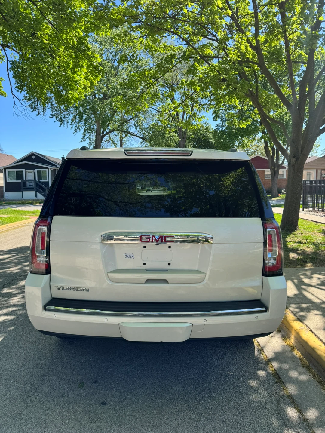 2015 GMC Yukon Denali · Sport Utility 4D - photo 3