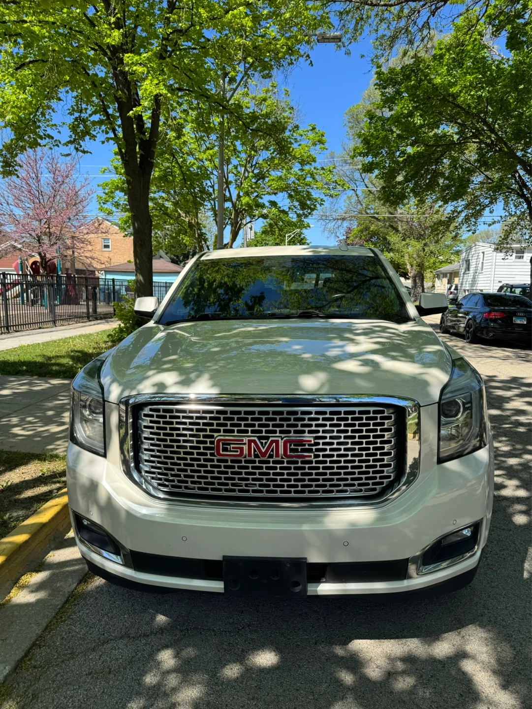 2015 GMC Yukon Denali · Sport Utility 4D
