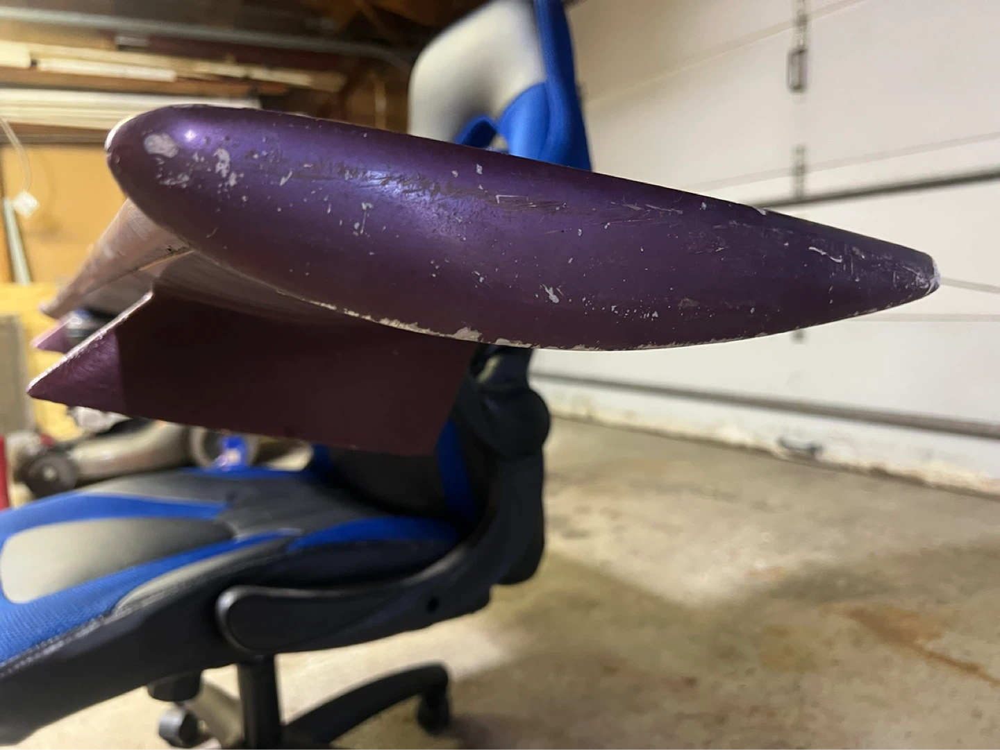 Purple Aftermarket Car Spoiler - photo 3