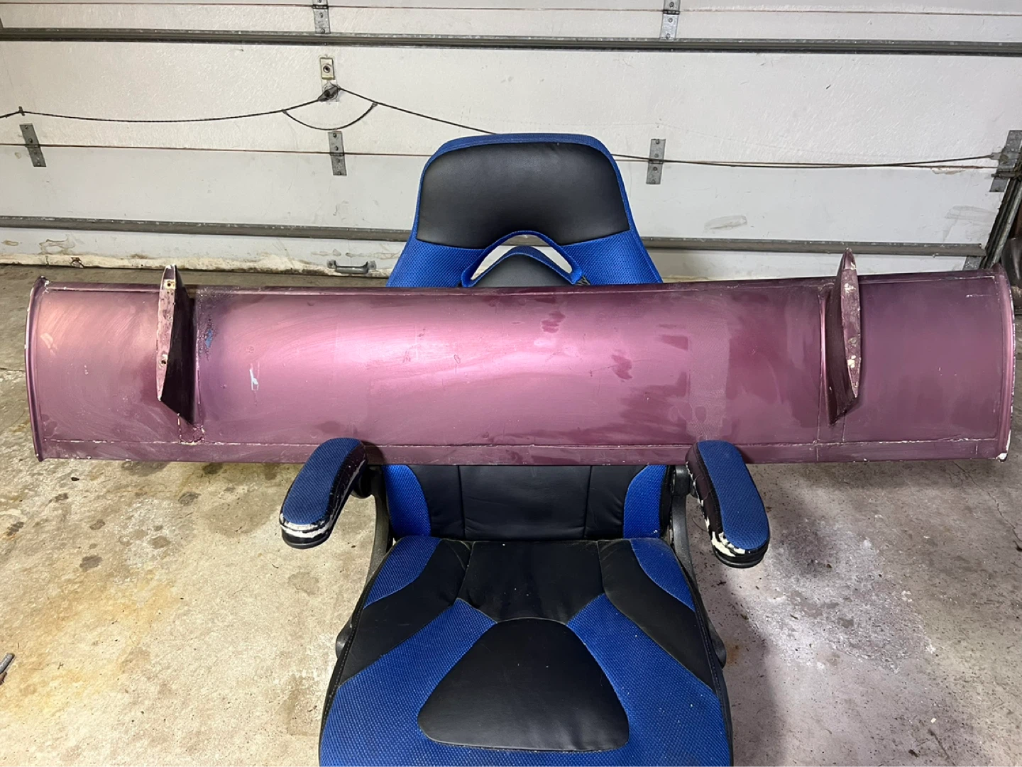 Purple Aftermarket Car Spoiler - photo 2
