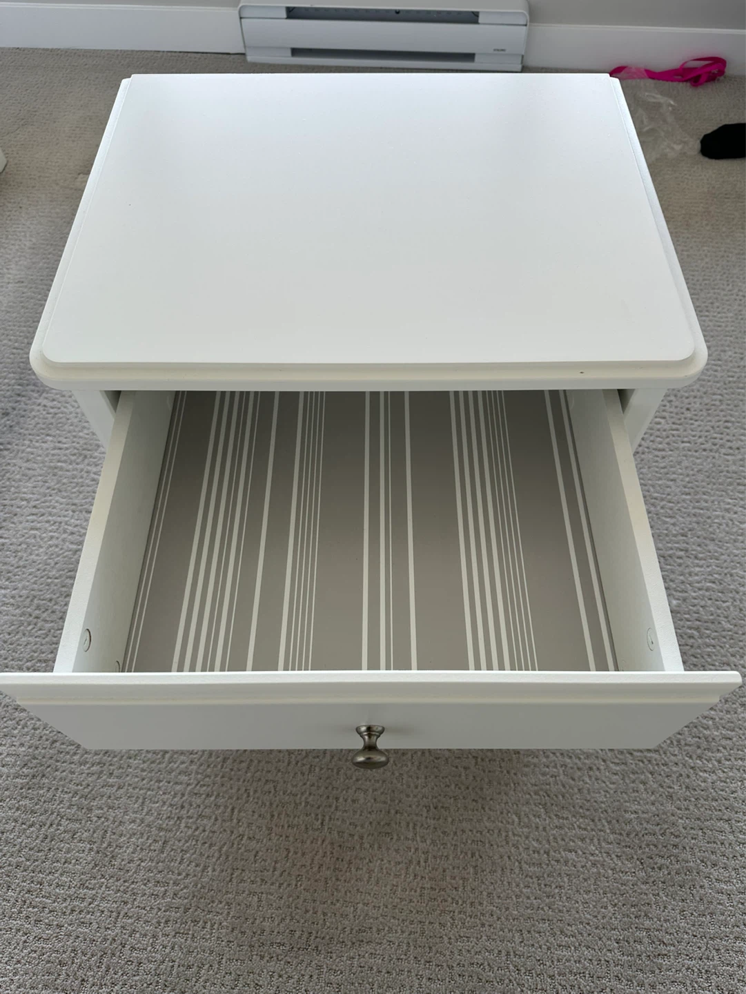 Ikea Tyssedal nıghtstand *Like new - photo 2
