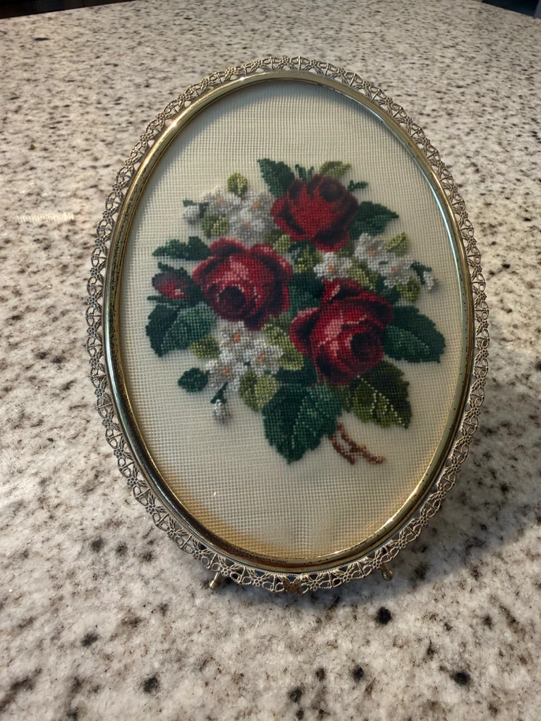 Set of 2 Vintage Oval Embroidered Flower Wall Art - photo 2