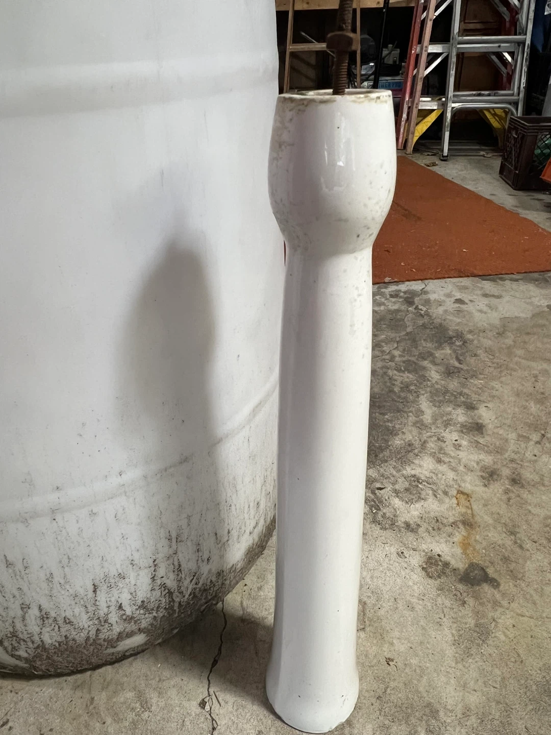 White Ceramic Pedestal Sink with Faucet - photo 4