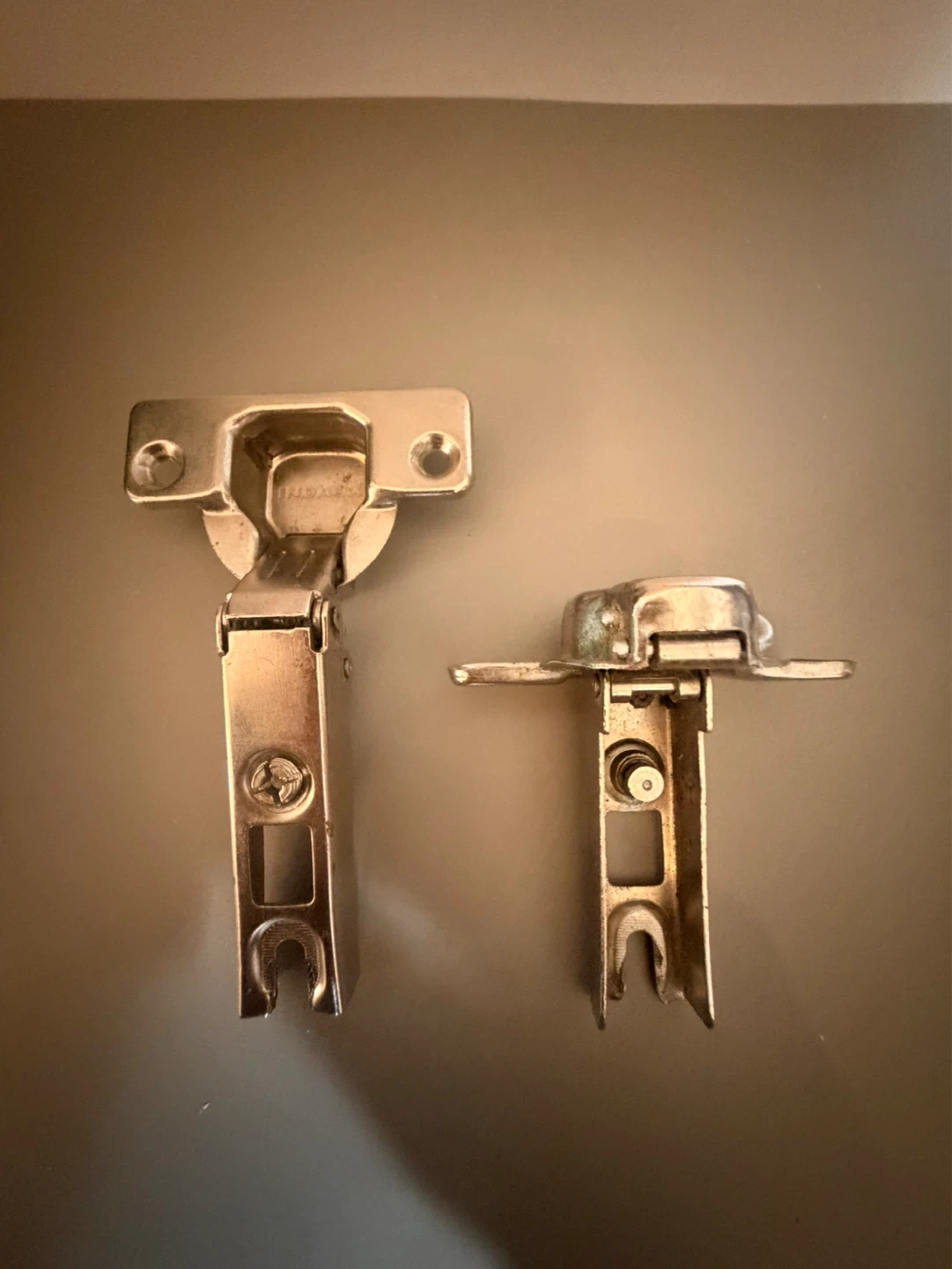 Indaux Cabinet Hinges - Set of 2 - photo 3