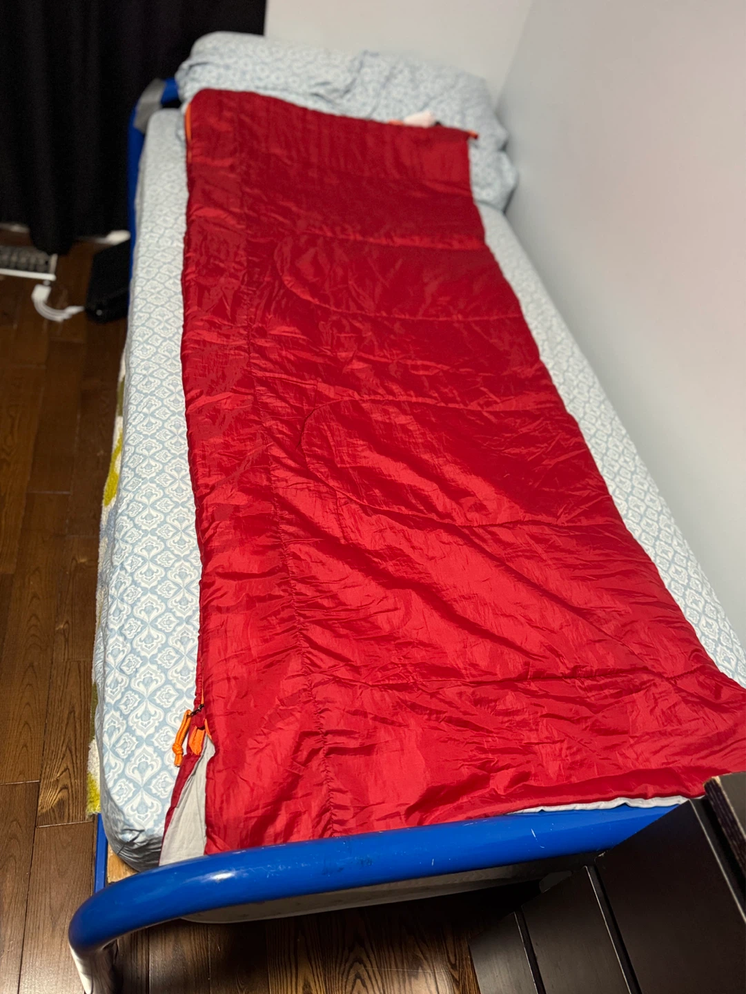 Ozark Trail Red Sleeping Bag - photo 3