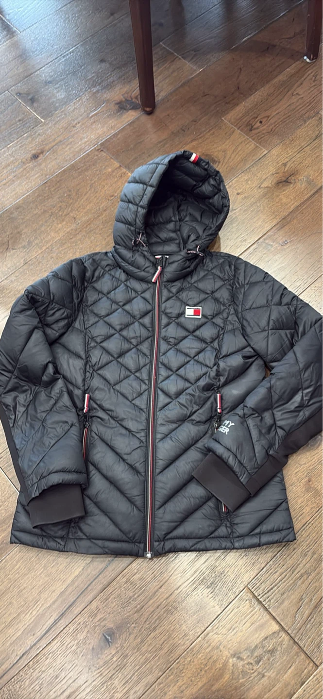 Tommy Hilfiger Women's Puffer Jacket - Size M