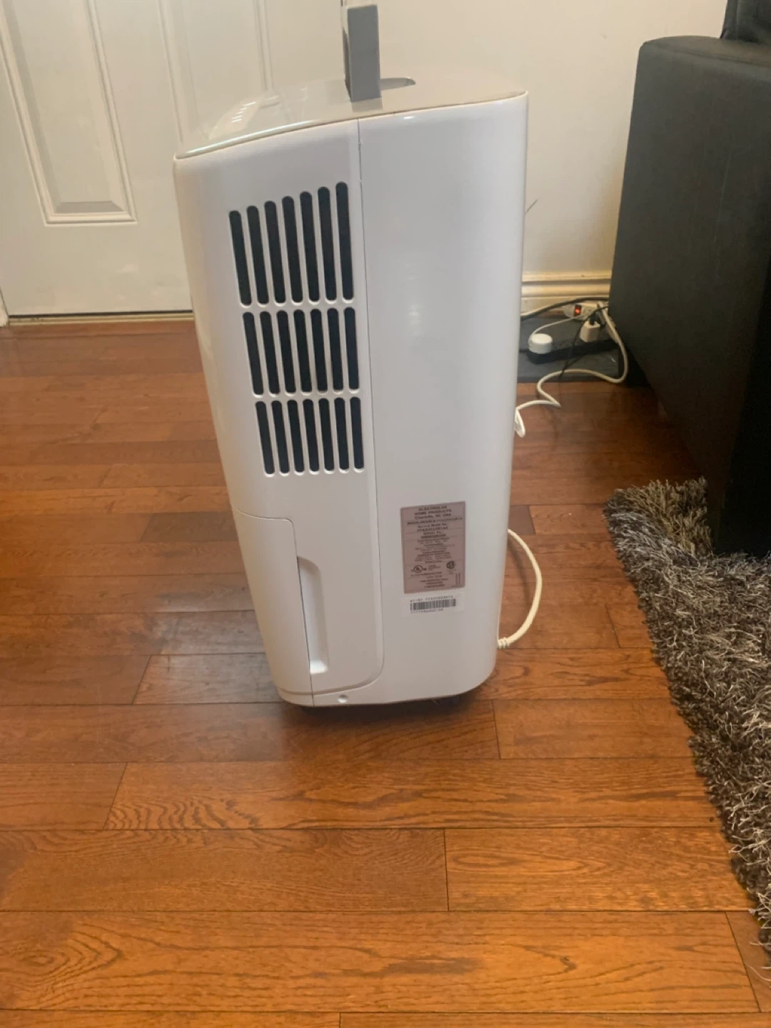 Frigidaire Dehumidifier - photo 4