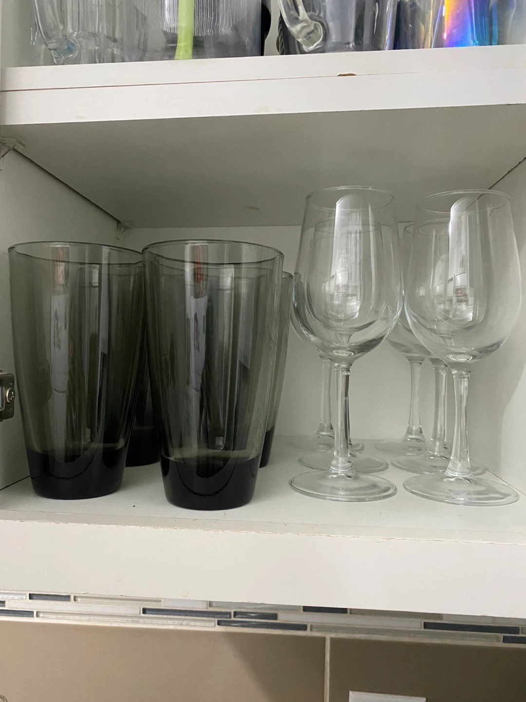 Set of 4 smoked grey tumblers and 4 wine glasses