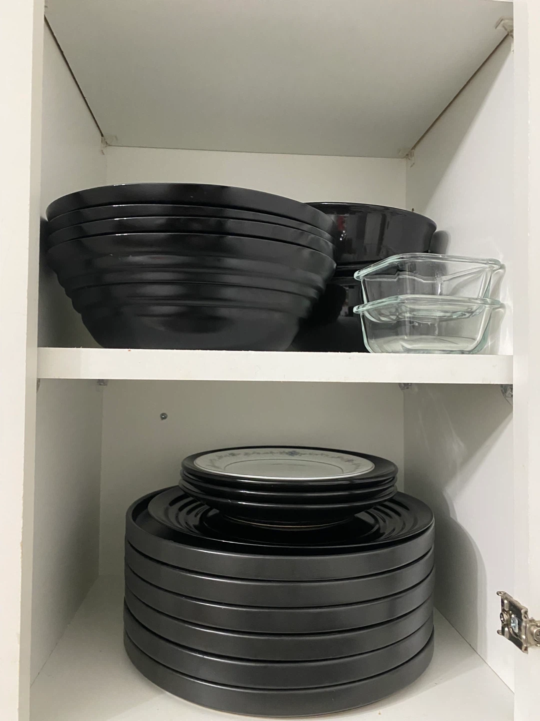Black Dinnerware Set and Bowls