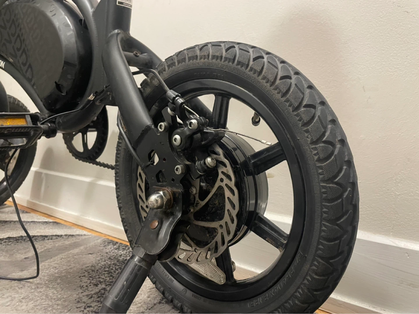 ⚡ Jetson Bolt E-Bike - Powerful Motor & Foldable Design 🚲 - photo 2