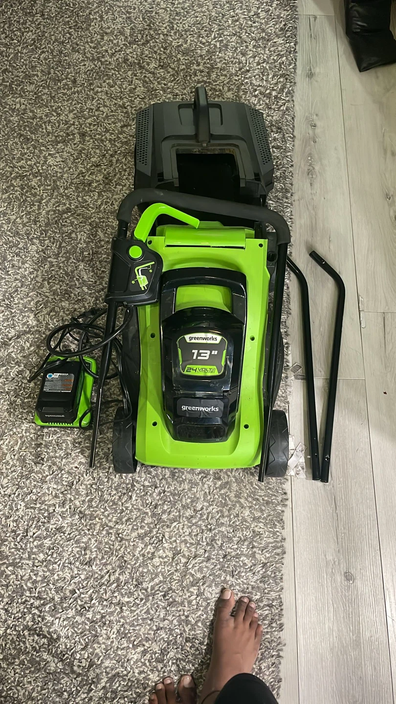 Greenworks 13" 24V Cordless Electric Lawnmower