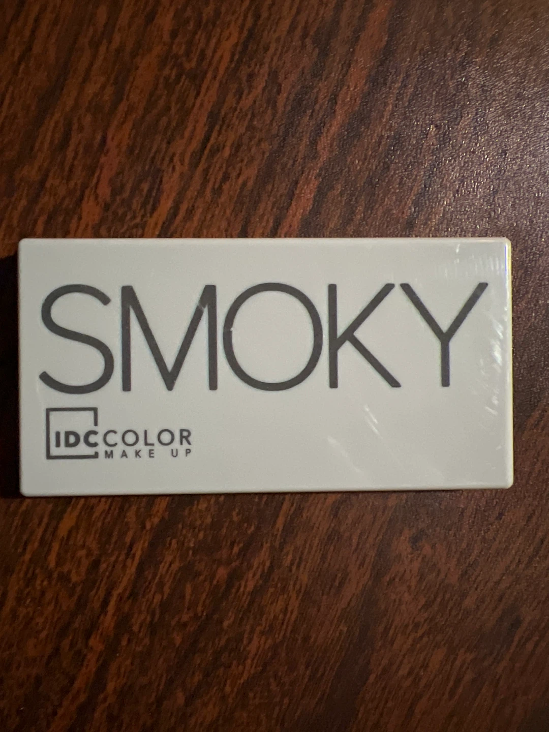 IDC Color Smoky Eyeshadow Palette