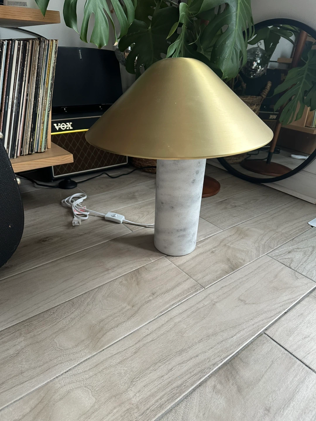 Gold and Marble Base Table Lamp - photo 3