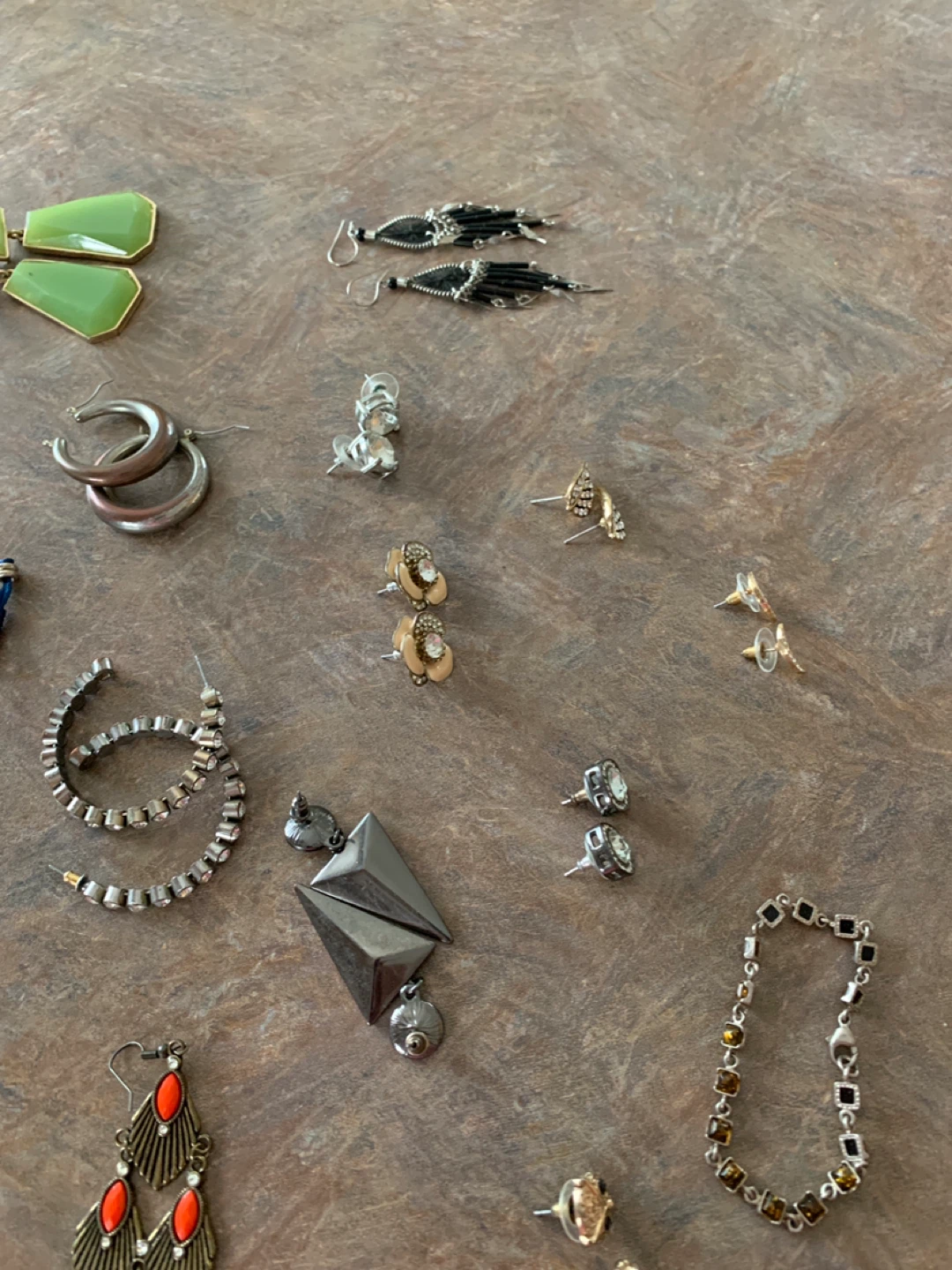 Assorted lot of women's jewelry - photo 3