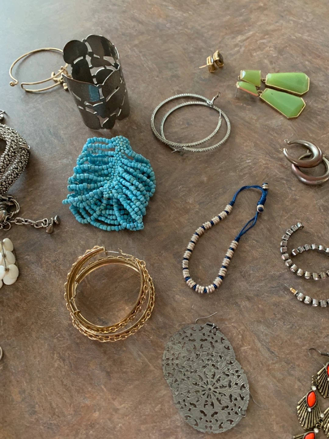 Assorted lot of women's jewelry - photo 2