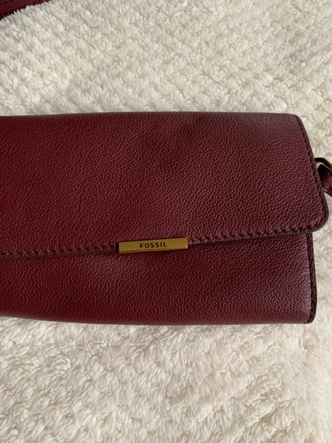 Fossil Burgundy Leather Crossbody Wallet