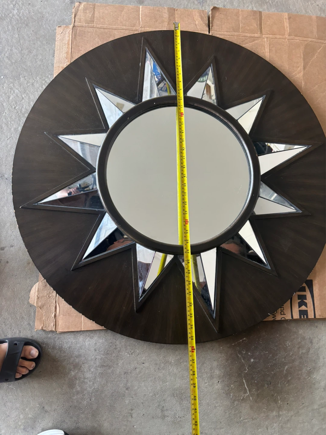 Round Starburst Sunburst Wall Mirror - 30 inch Diameter