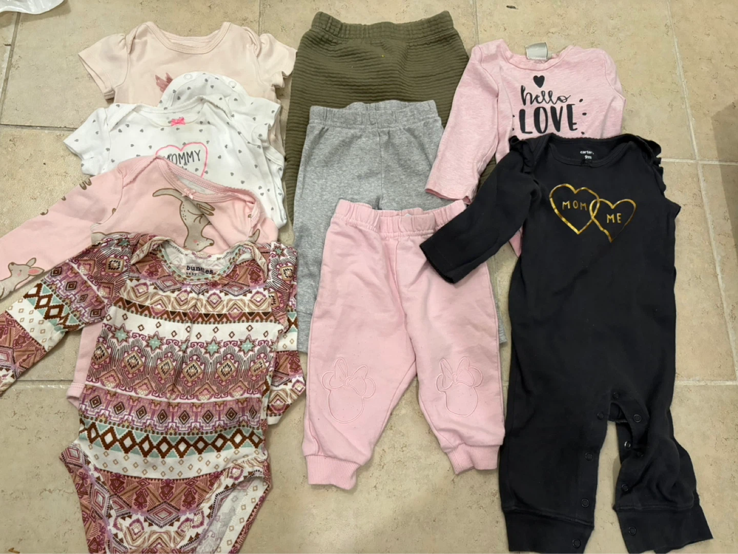 Baby Girls Clothing Lot 6m (Onesies, Pants, Romper)