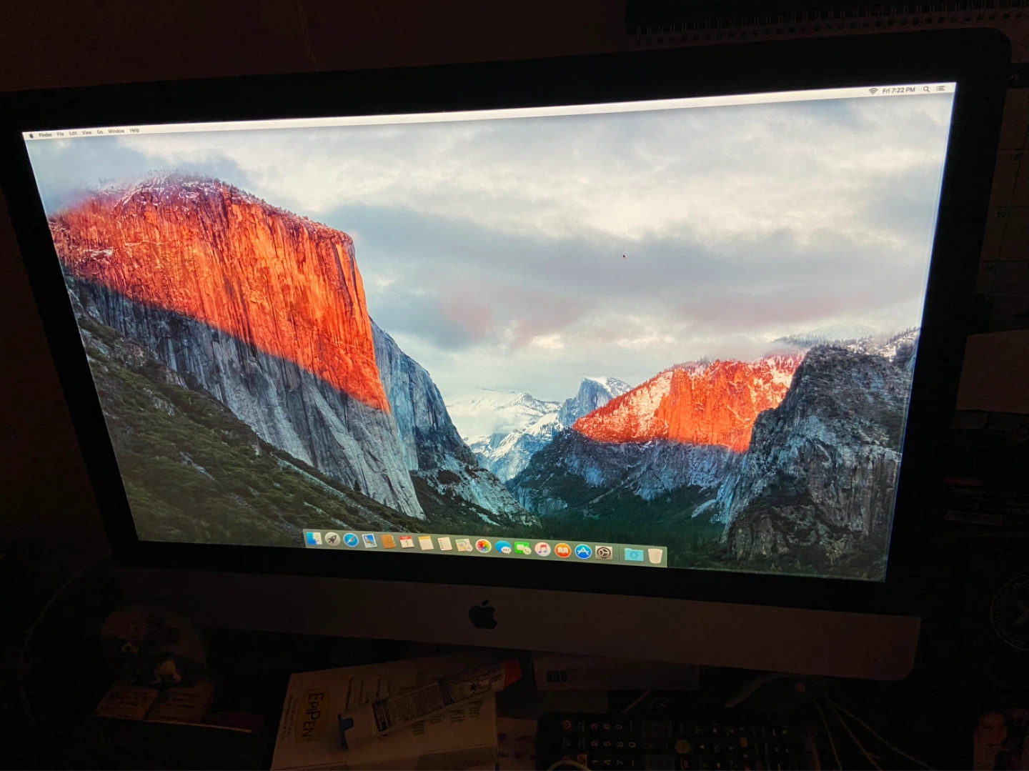 Apple iMac Desktop Computer - photo 2