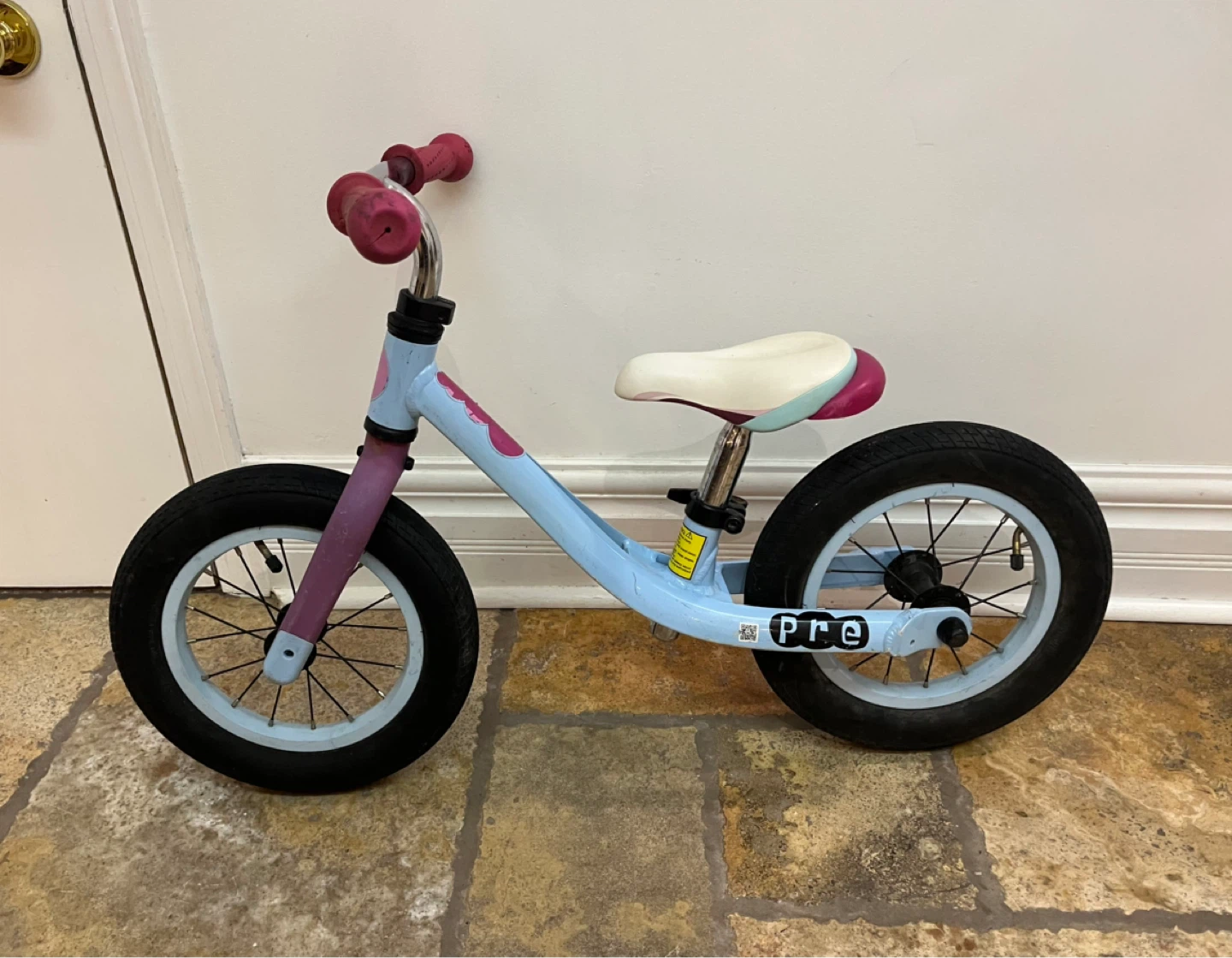 Giant - Pre Balance Bike - Pink & Blue - photo 2
