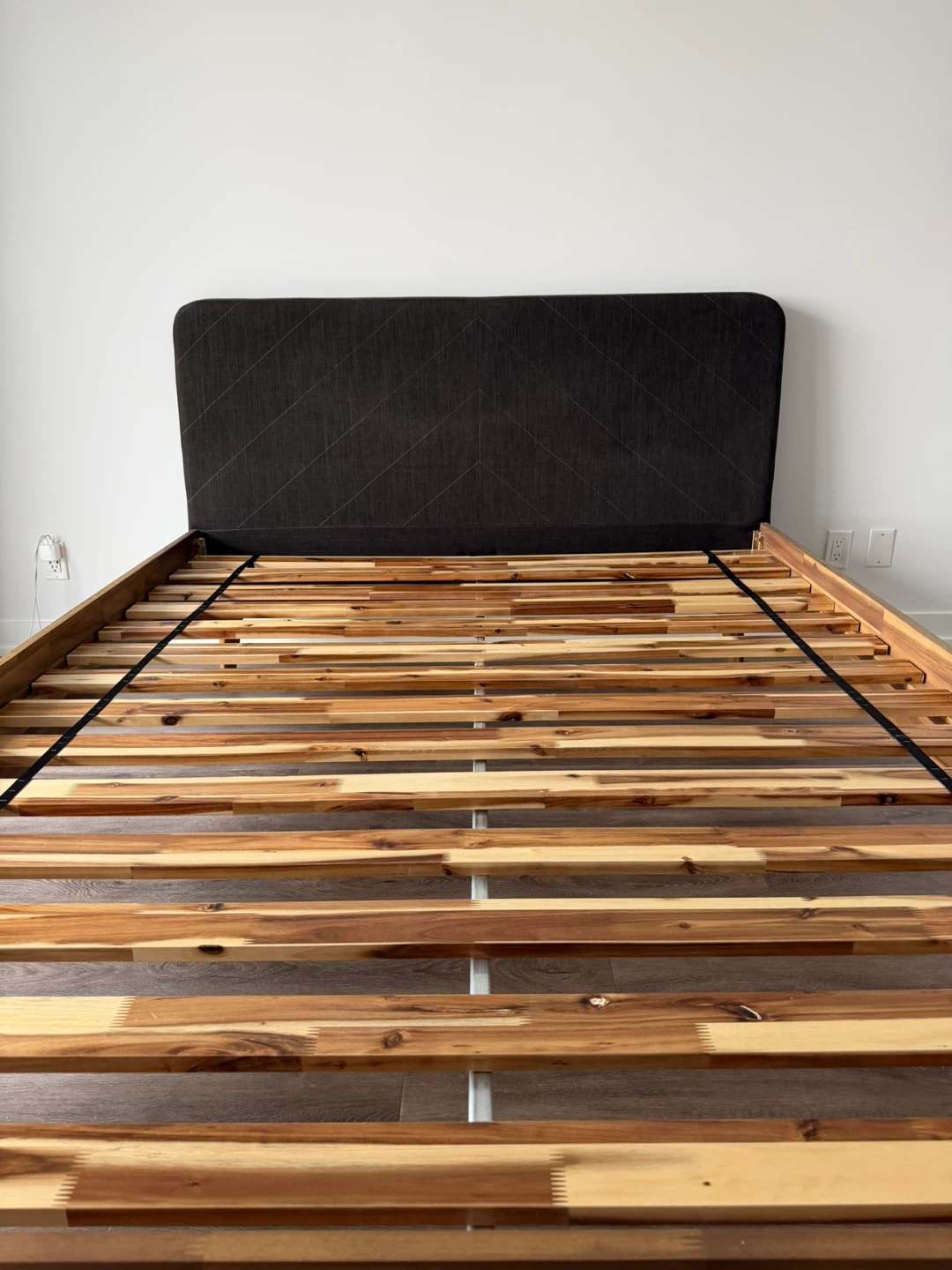 Queen Size Bed Frame - photo 2