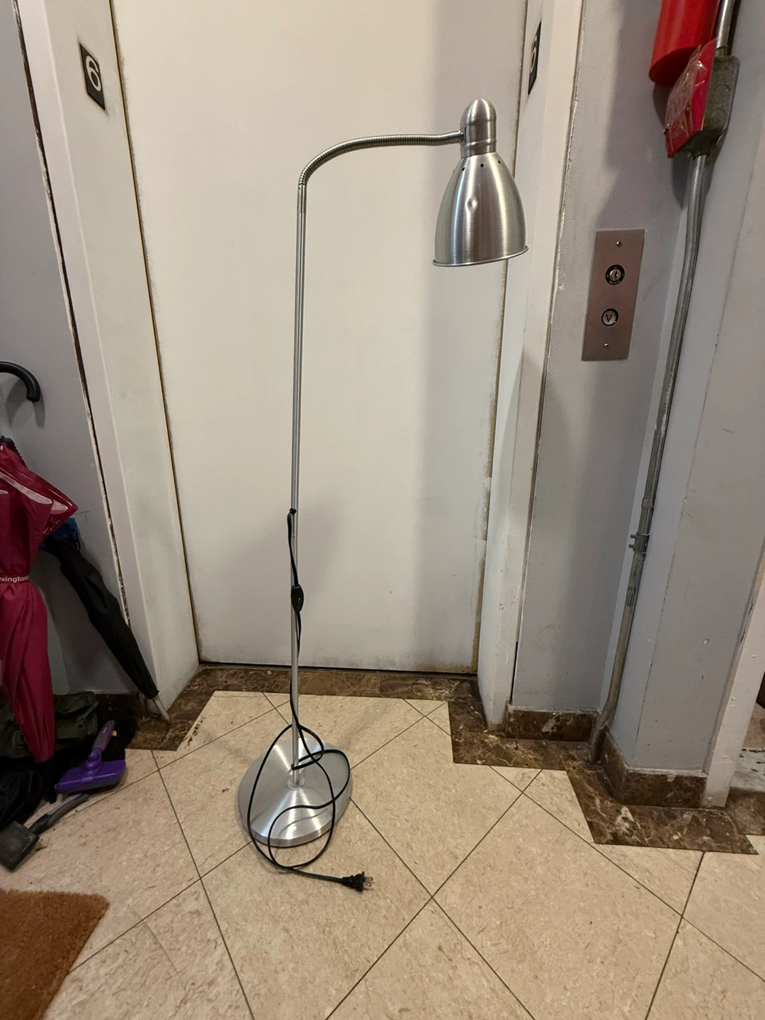 Metal Floor Lamp with Adjustable Gooseneck - photo 5