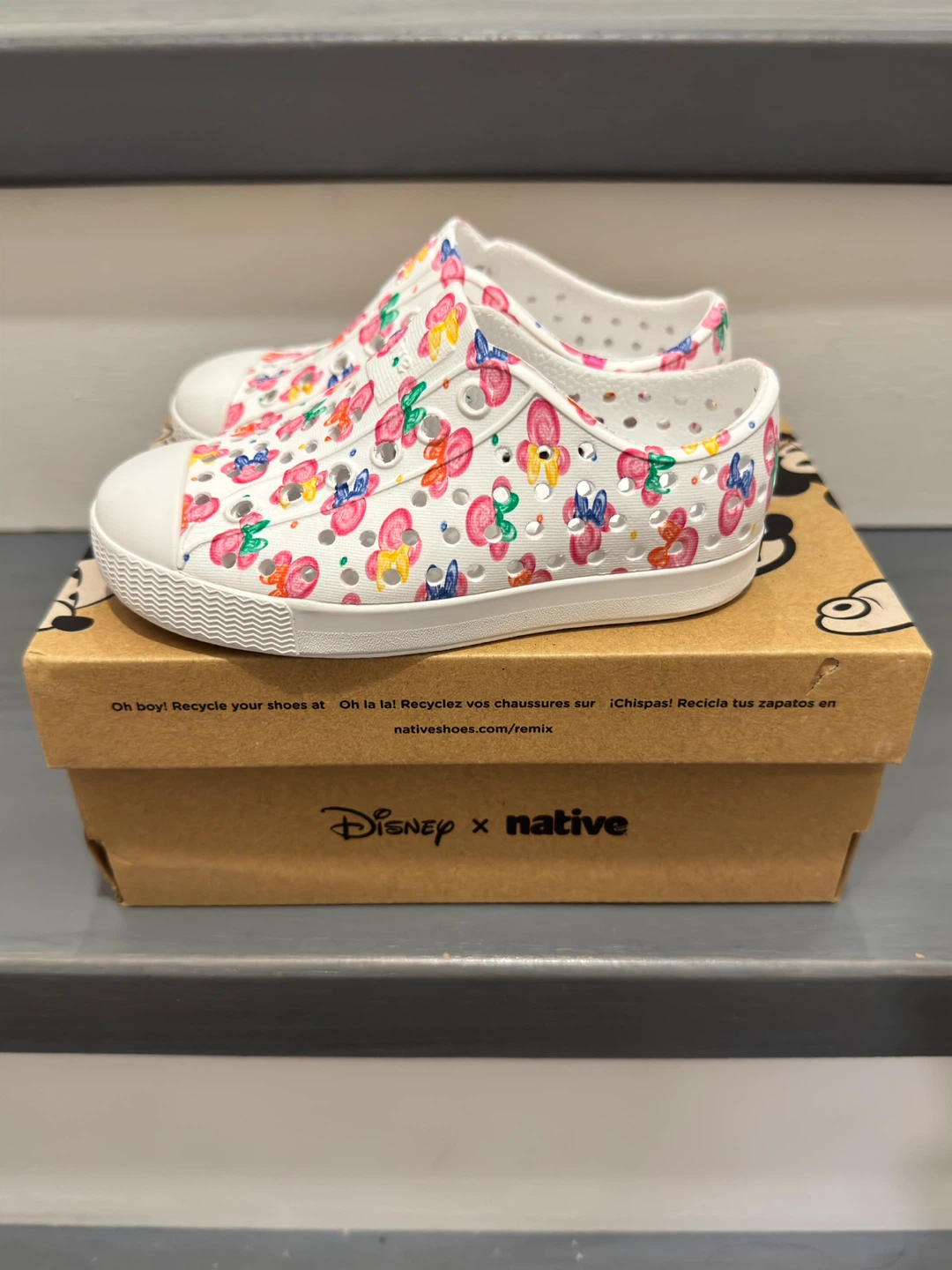 Disney Native shoes slip-on crocs size C7 - photo 4