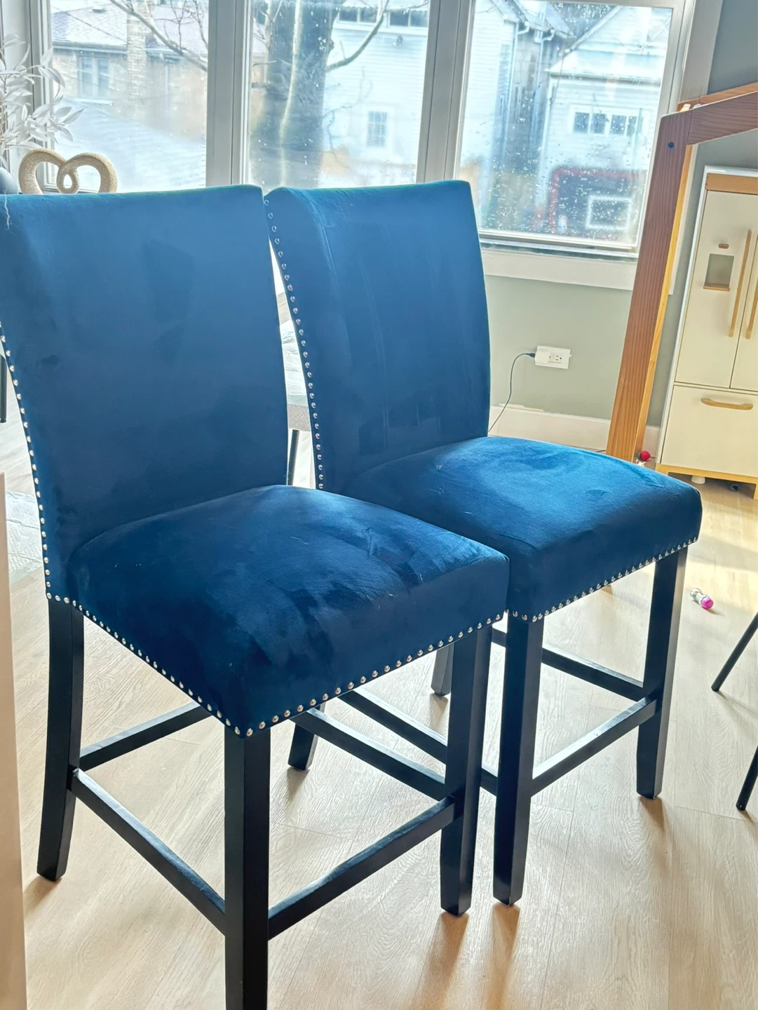 Set of 2 Blue Velvet Counter Stool Chairs - photo 2