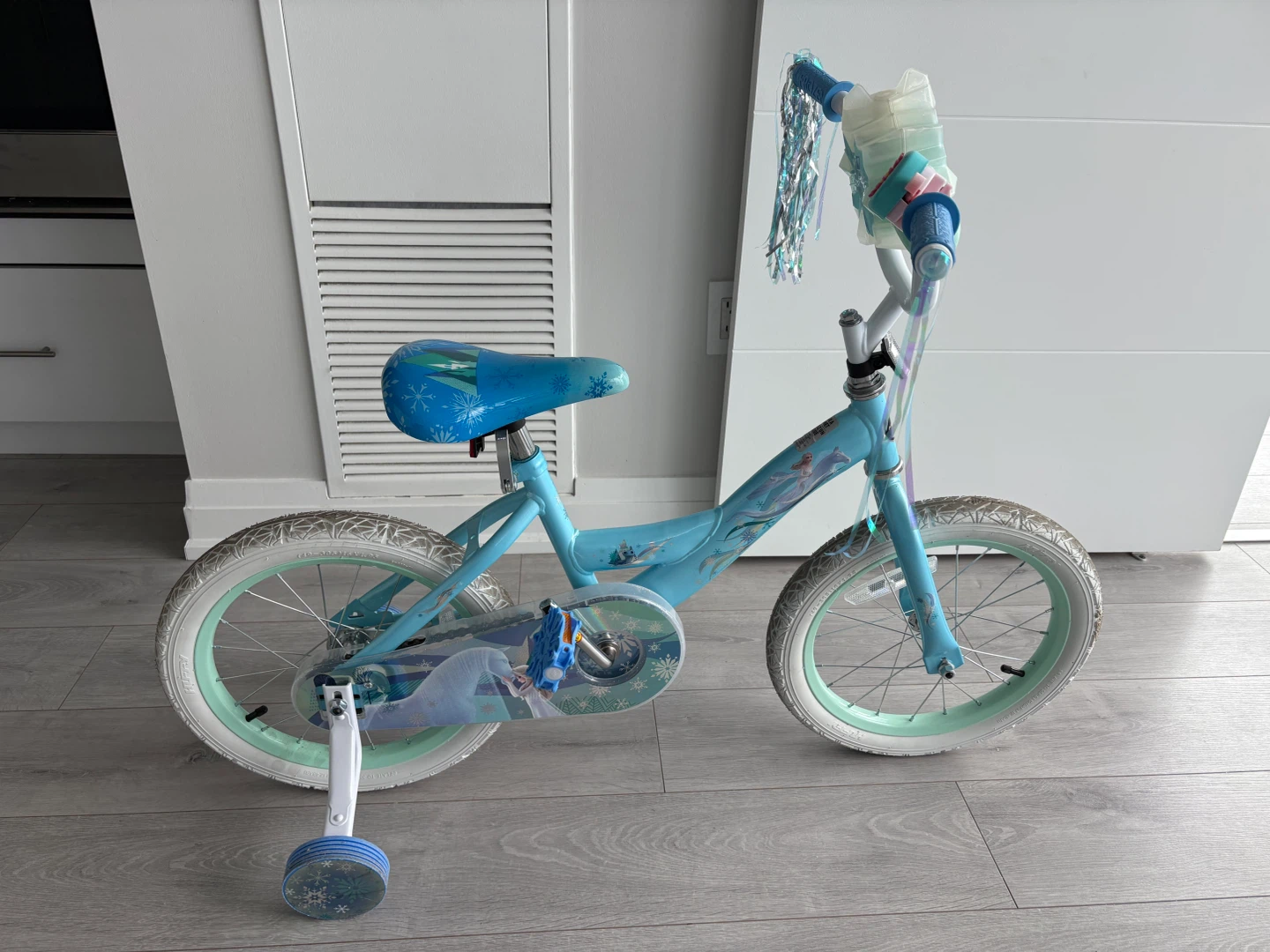Kids Frozen Bike - photo 2