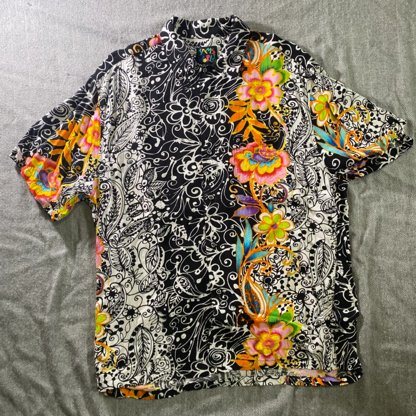 Vintage Jams World Short Sleeve Button-Up Shirt Size M