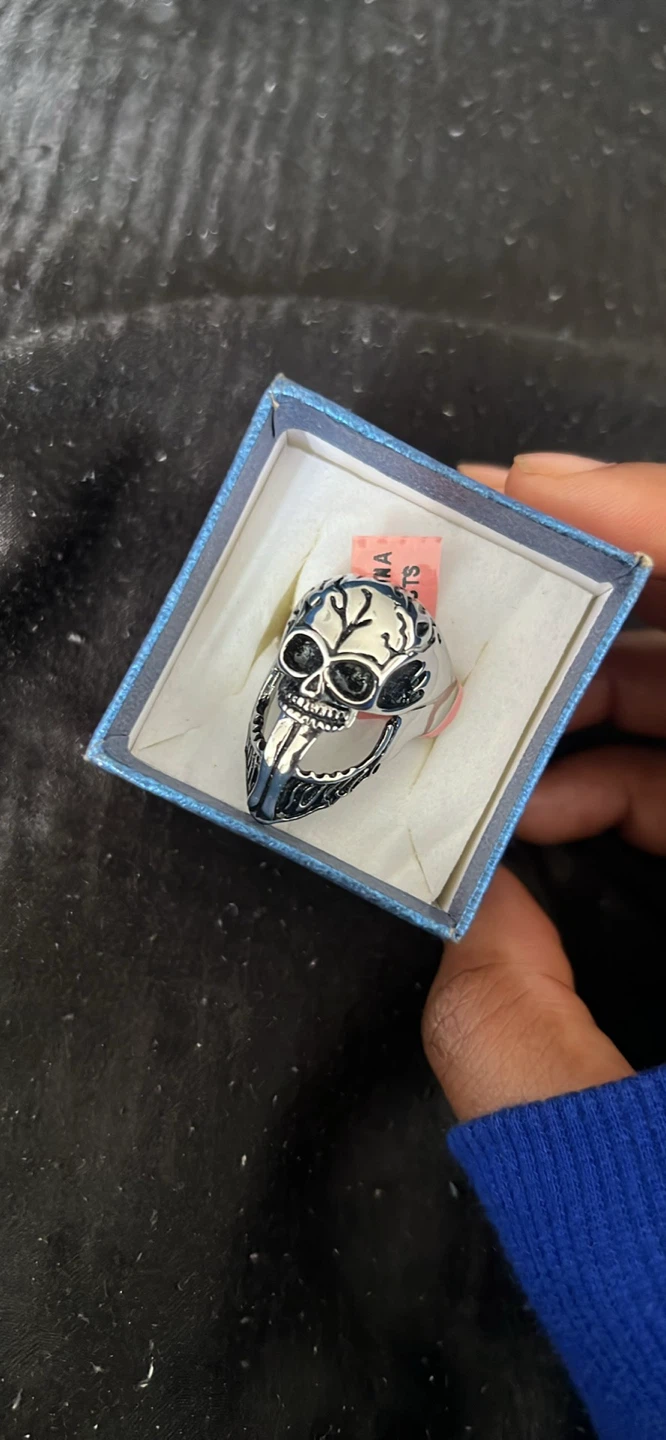 Skull Ring with Box