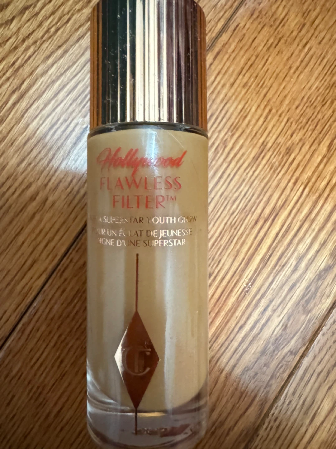 Charlotte Tilbury Hollywood Flawless Filter 5.5 Tan Doré