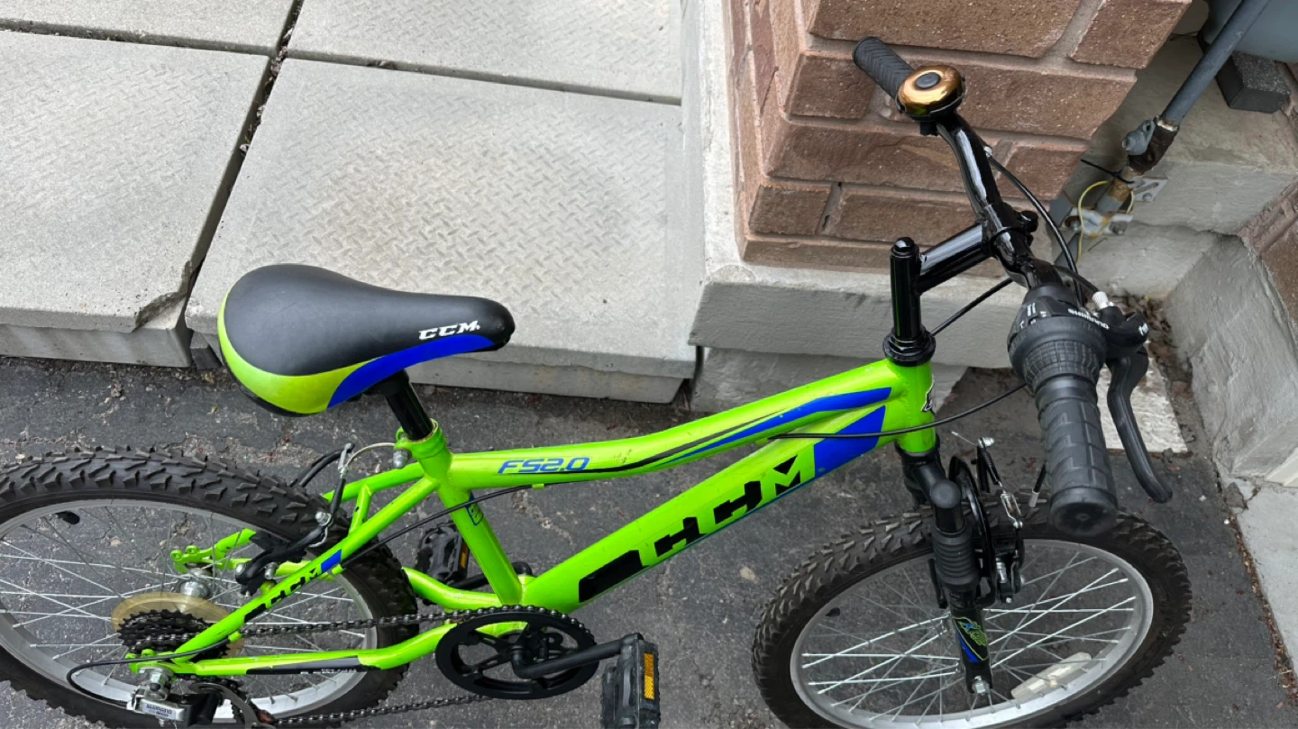CCM FS2.0 Kids Bike with 1 Helmet - photo 5