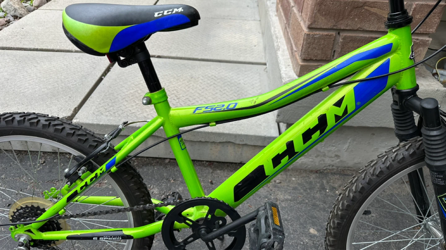 CCM FS2.0 Kids Bike with 1 Helmet - photo 4